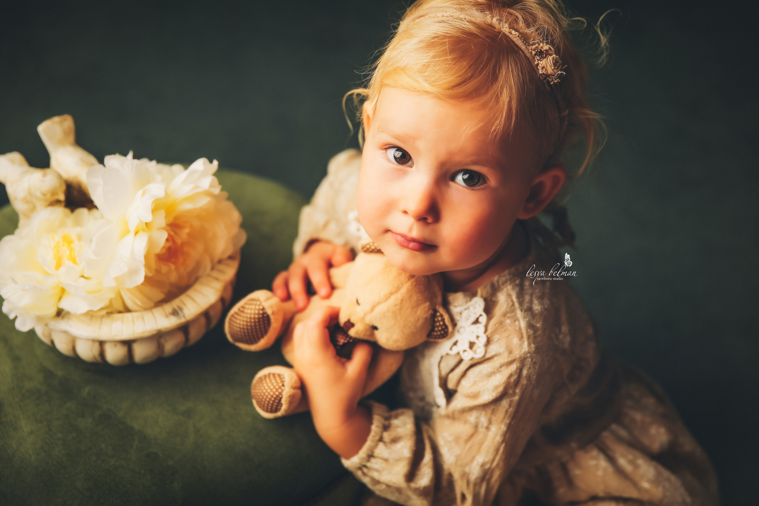 Эпоха Возрождения. Фотограф новорожденных. Семейный и детский фотограф в городе Сургуте