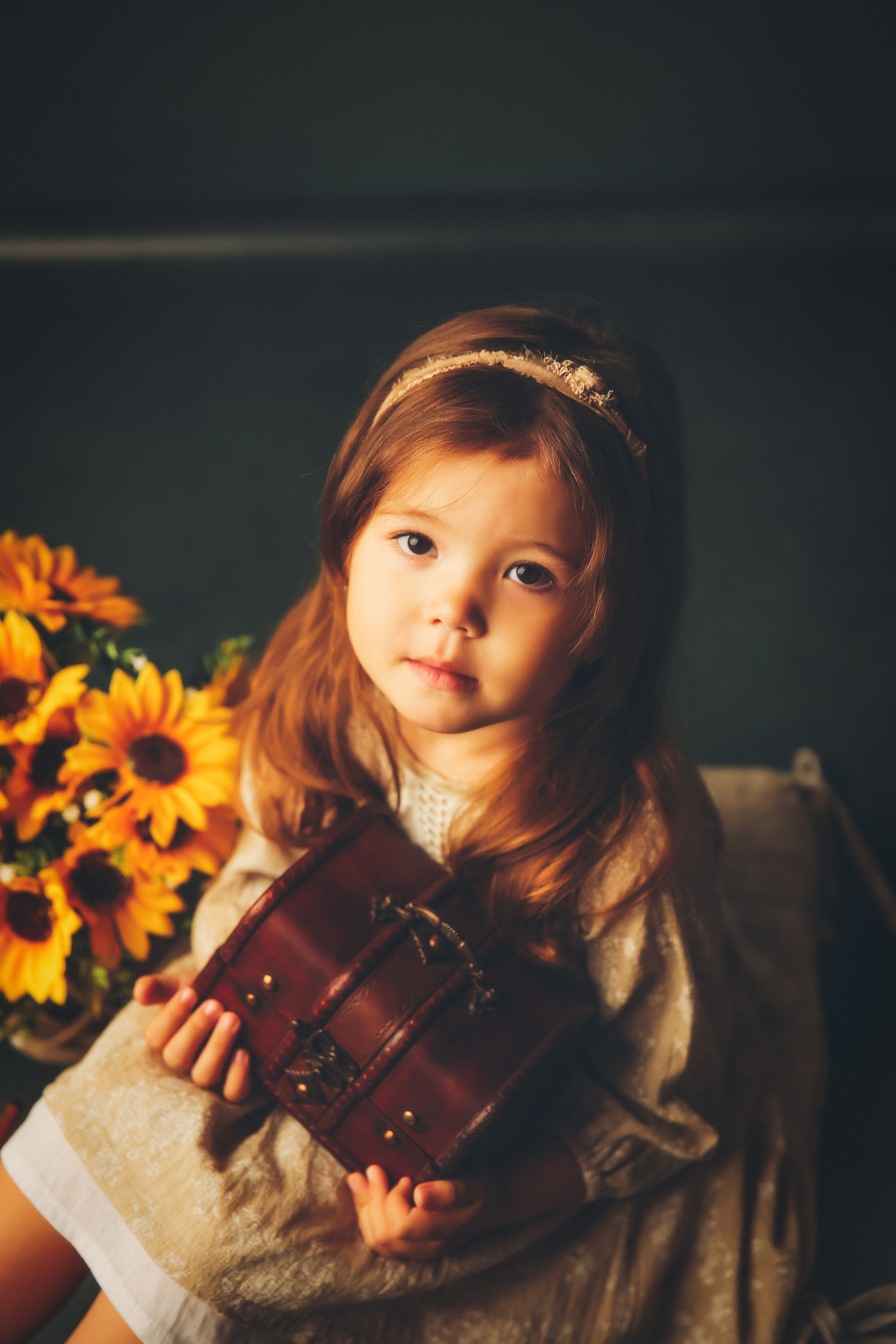 Эпоха Возрождения. Фотограф новорожденных. Семейный и детский фотограф в городе Сургуте