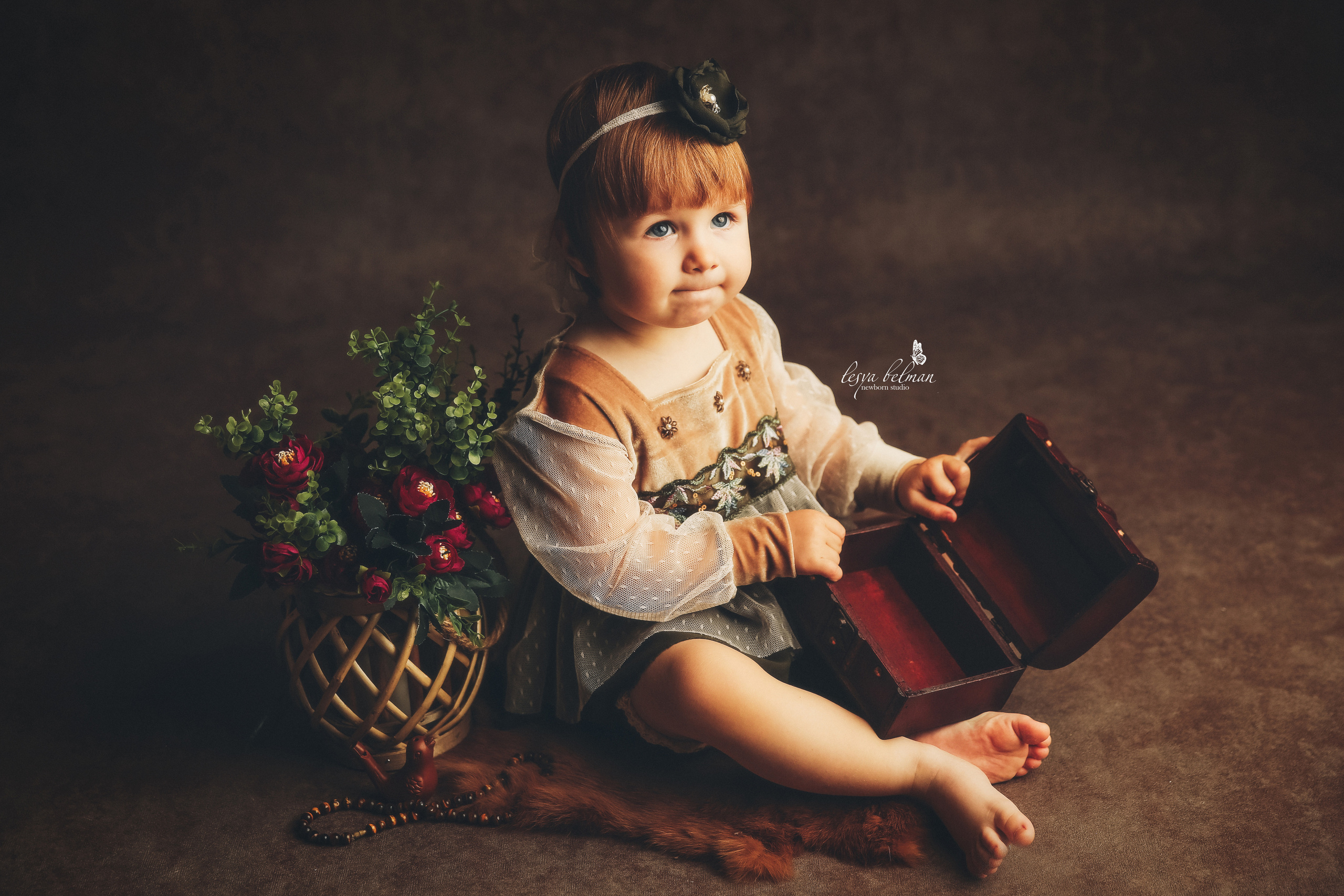Эпоха Возрождения. Фотограф новорожденных. Семейный и детский фотограф в городе Сургуте