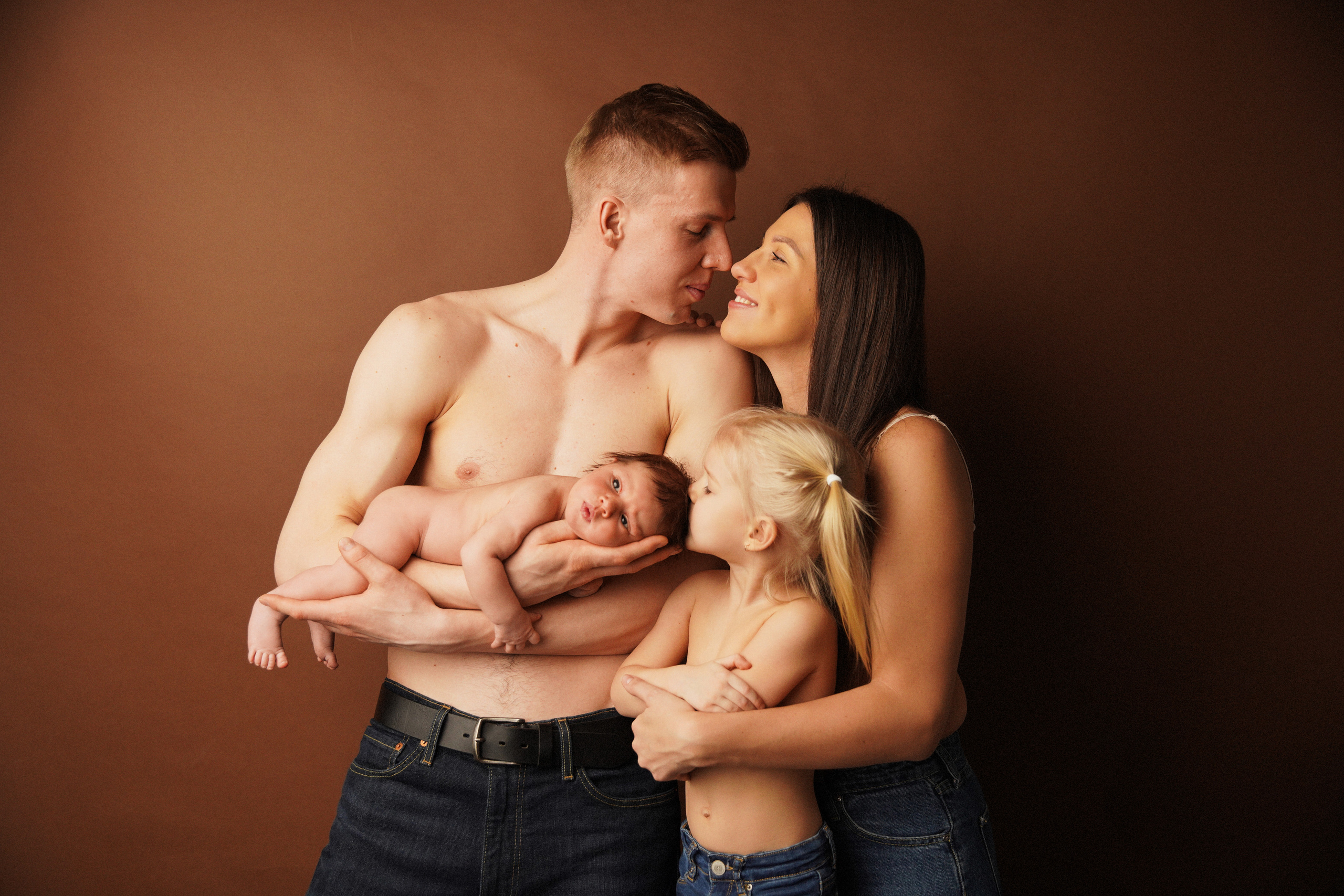 Newborn с 2015. Фотограф новорожденных. Семейный и детский фотограф в городе Сургуте