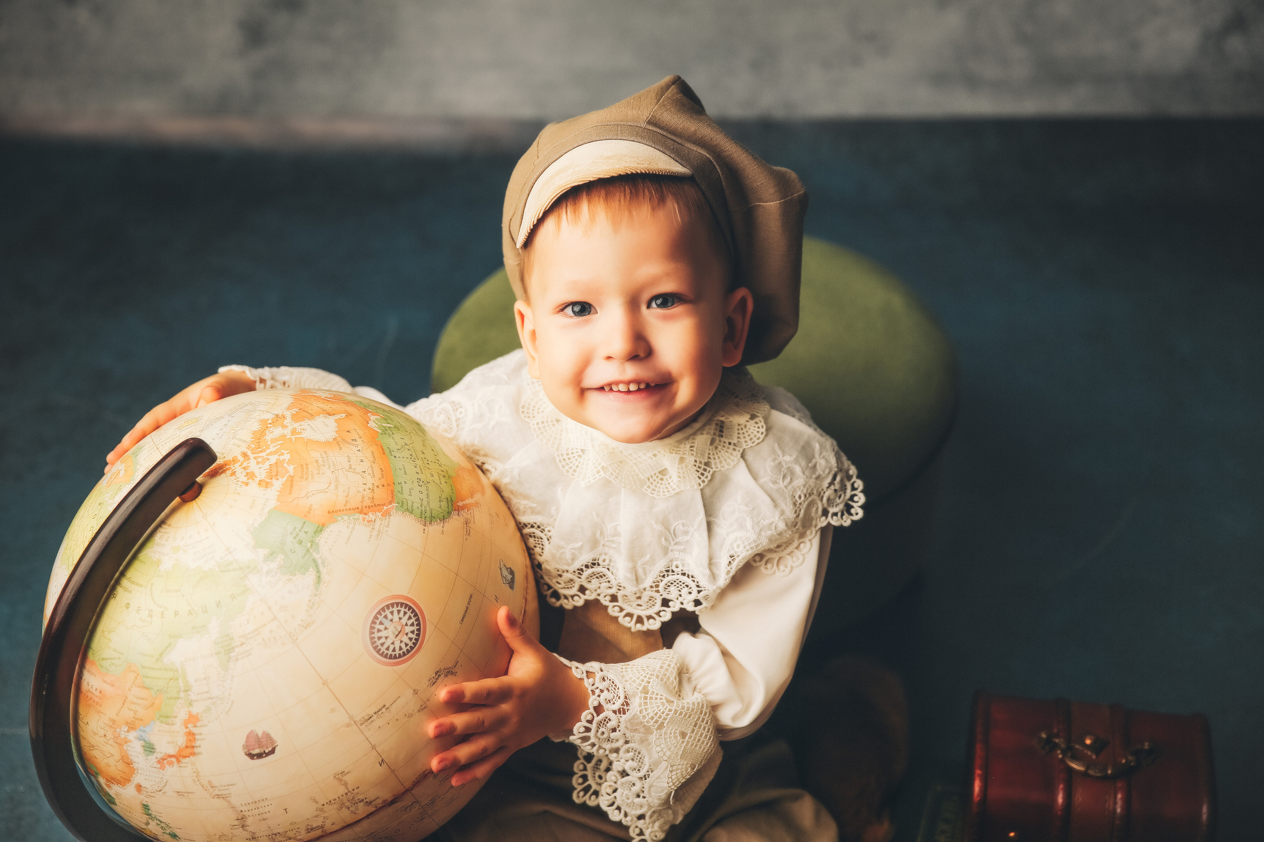 Эпоха Возрождения. Фотограф новорожденных. Семейный и детский фотограф в городе Сургуте