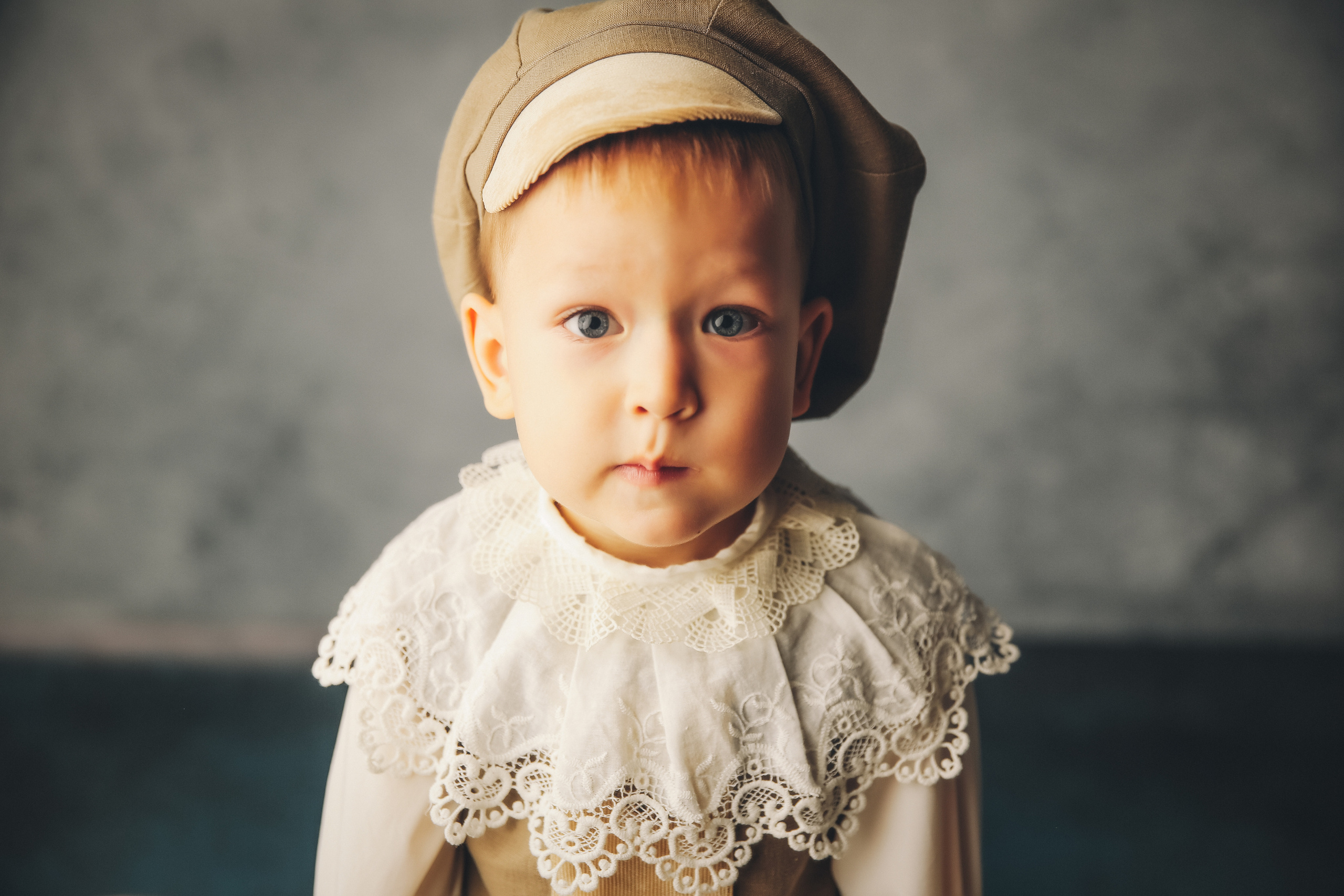 Эпоха Возрождения. Фотограф новорожденных. Семейный и детский фотограф в городе Сургуте