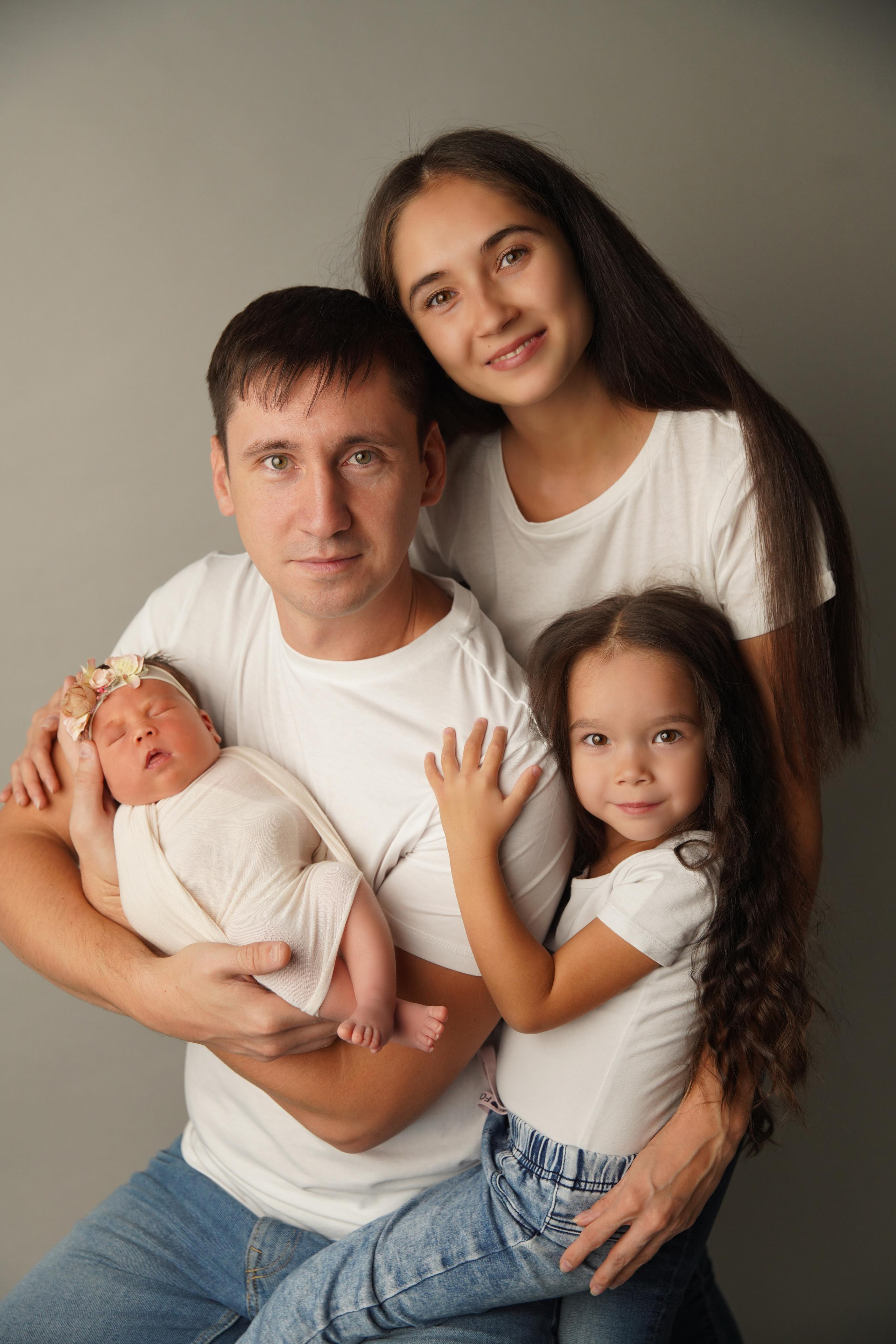 Альбом: Семейные. Фотограф новорожденных. Семейный и детский фотограф в городе Сургуте