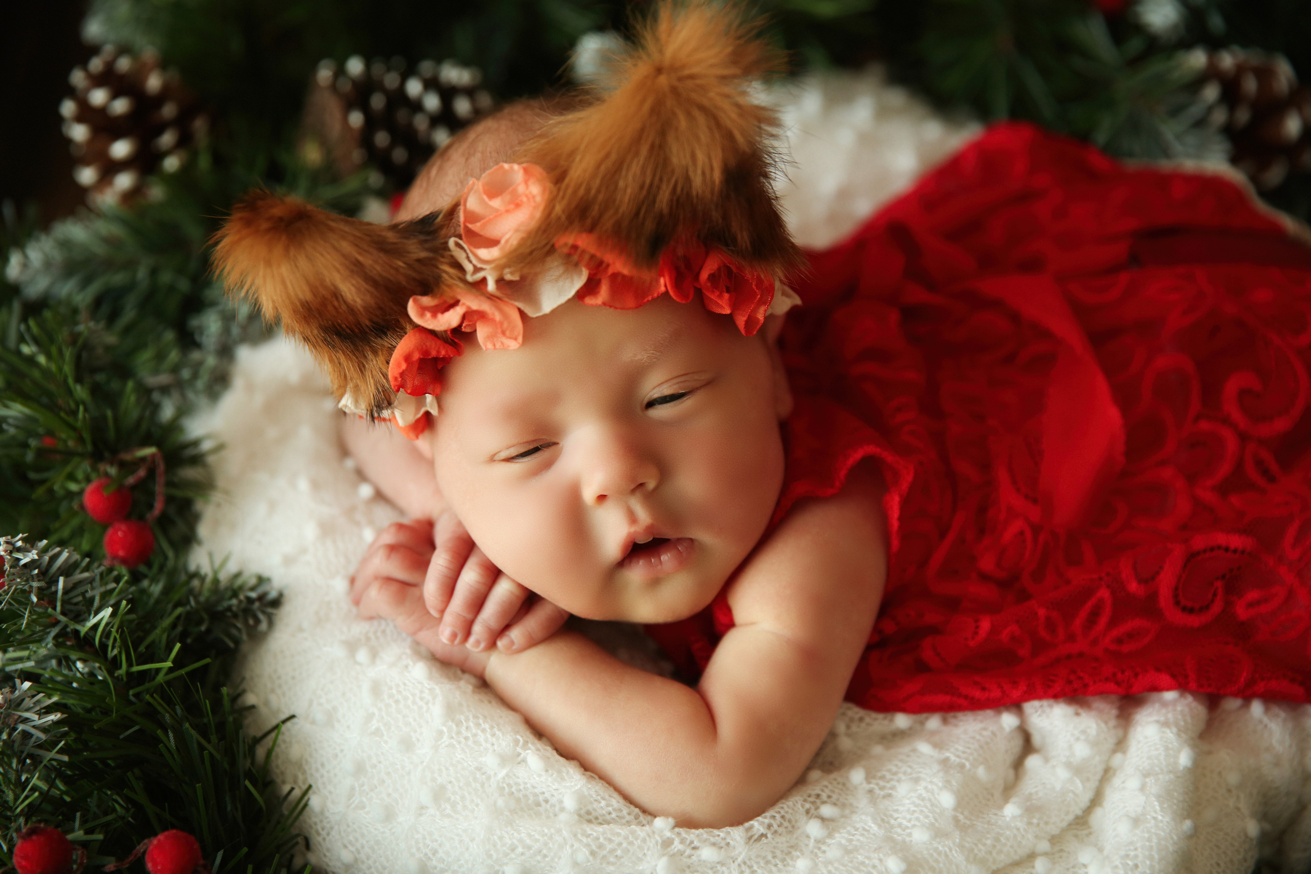 Newborm начало. Фотограф новорожденных. Семейный и детский фотограф в городе Сургуте