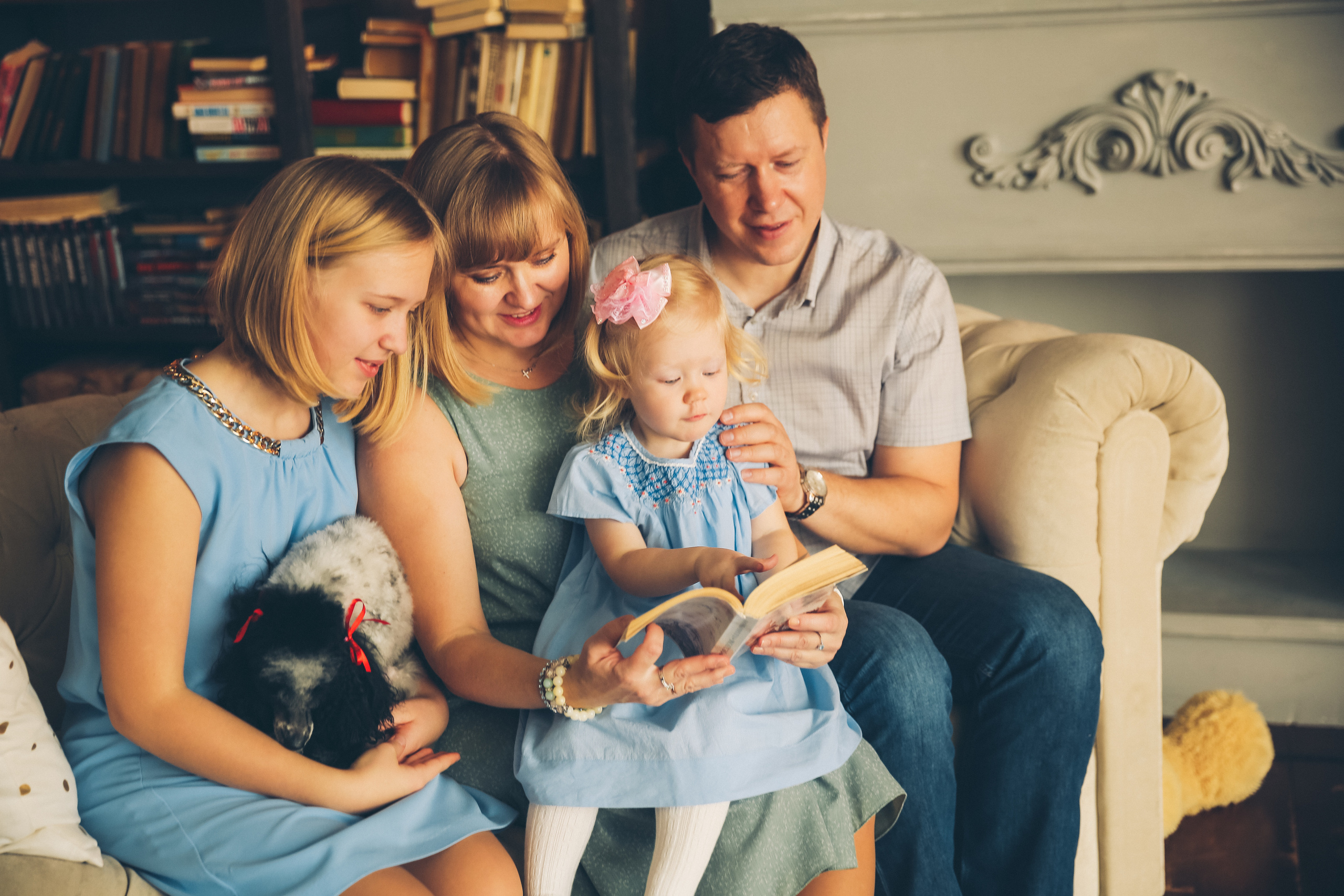 Фотосессия в интерьере. Фотограф новорожденных. Семейный и детский фотограф в городе Сургуте