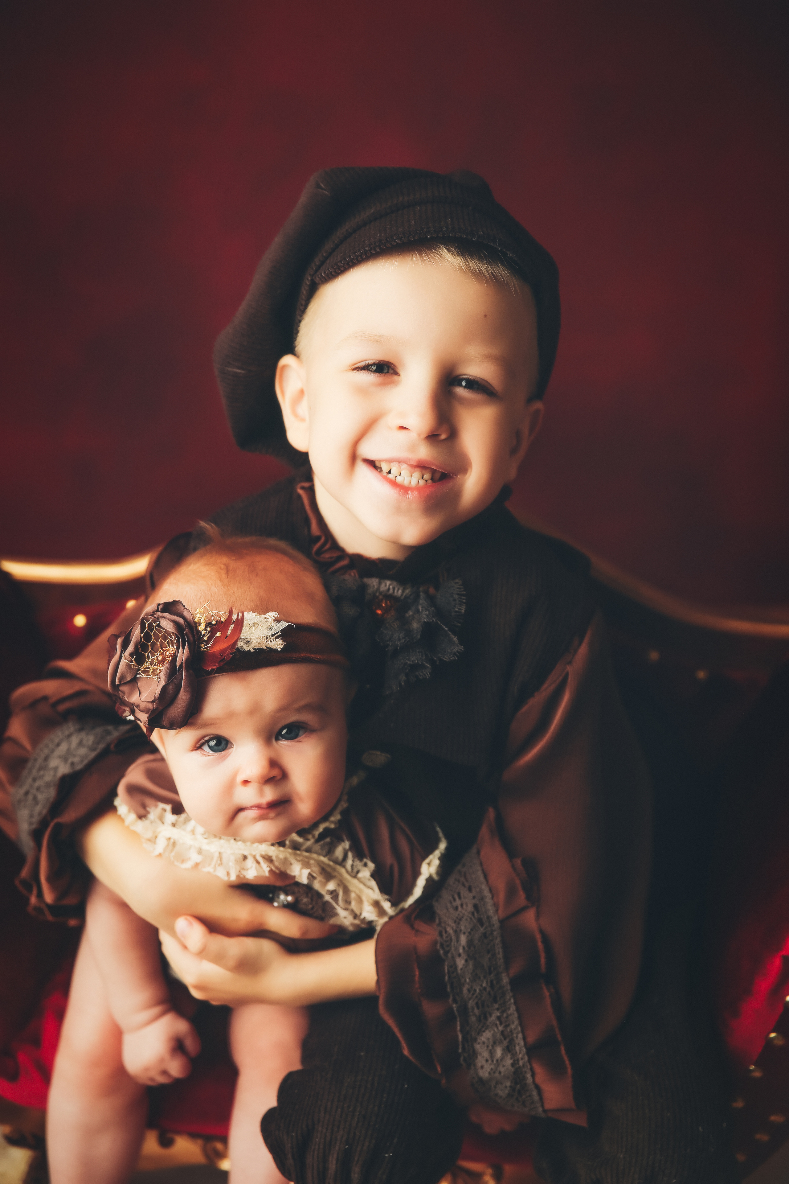 Эпоха Возрождения. Фотограф новорожденных. Семейный и детский фотограф в городе Сургуте