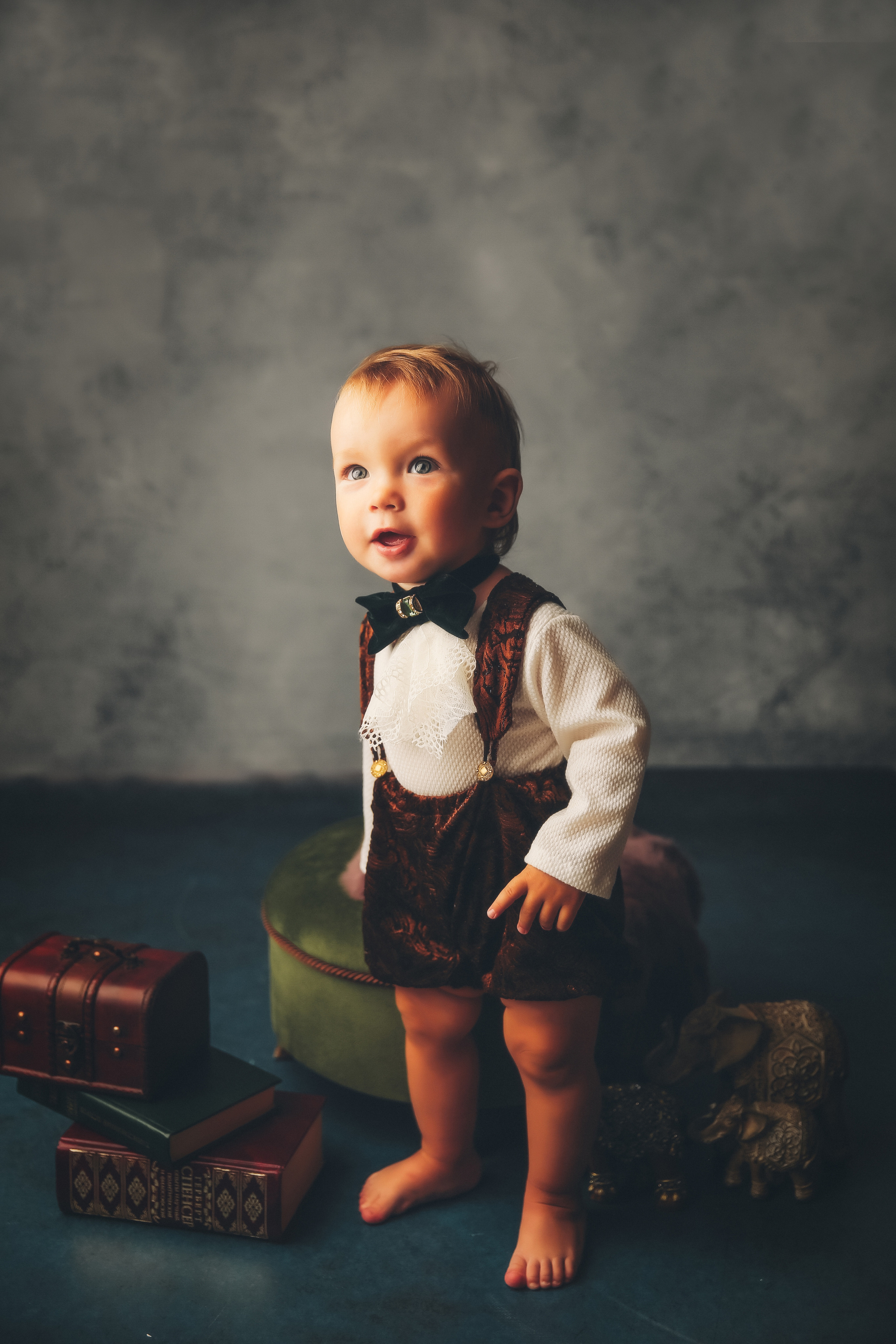 Эпоха Возрождения. Фотограф новорожденных. Семейный и детский фотограф в городе Сургуте