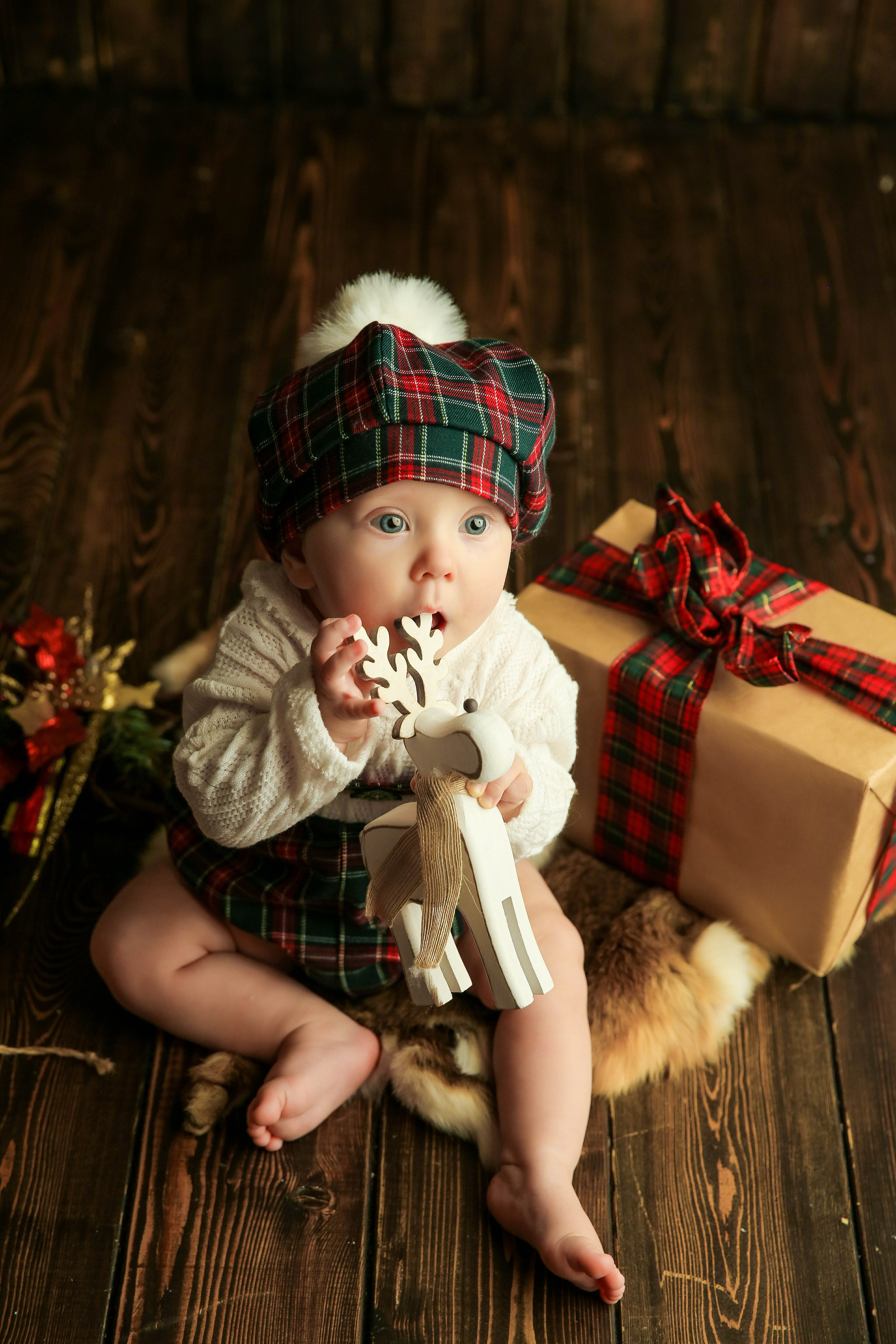 Новогодний альбом. Фотограф новорожденных. Семейный и детский фотограф в городе Сургуте