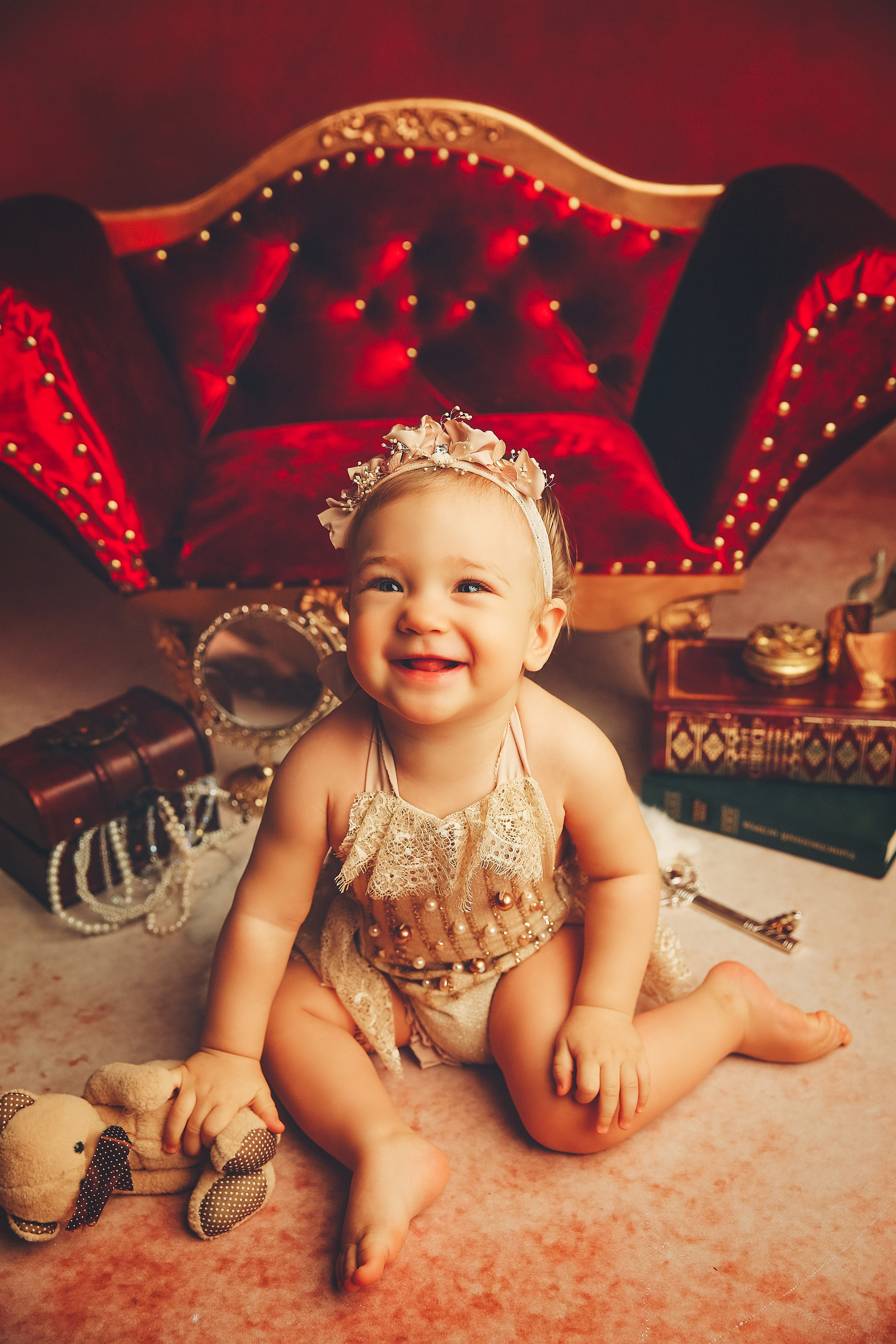 Эпоха Возрождения. Фотограф новорожденных. Семейный и детский фотограф в городе Сургуте