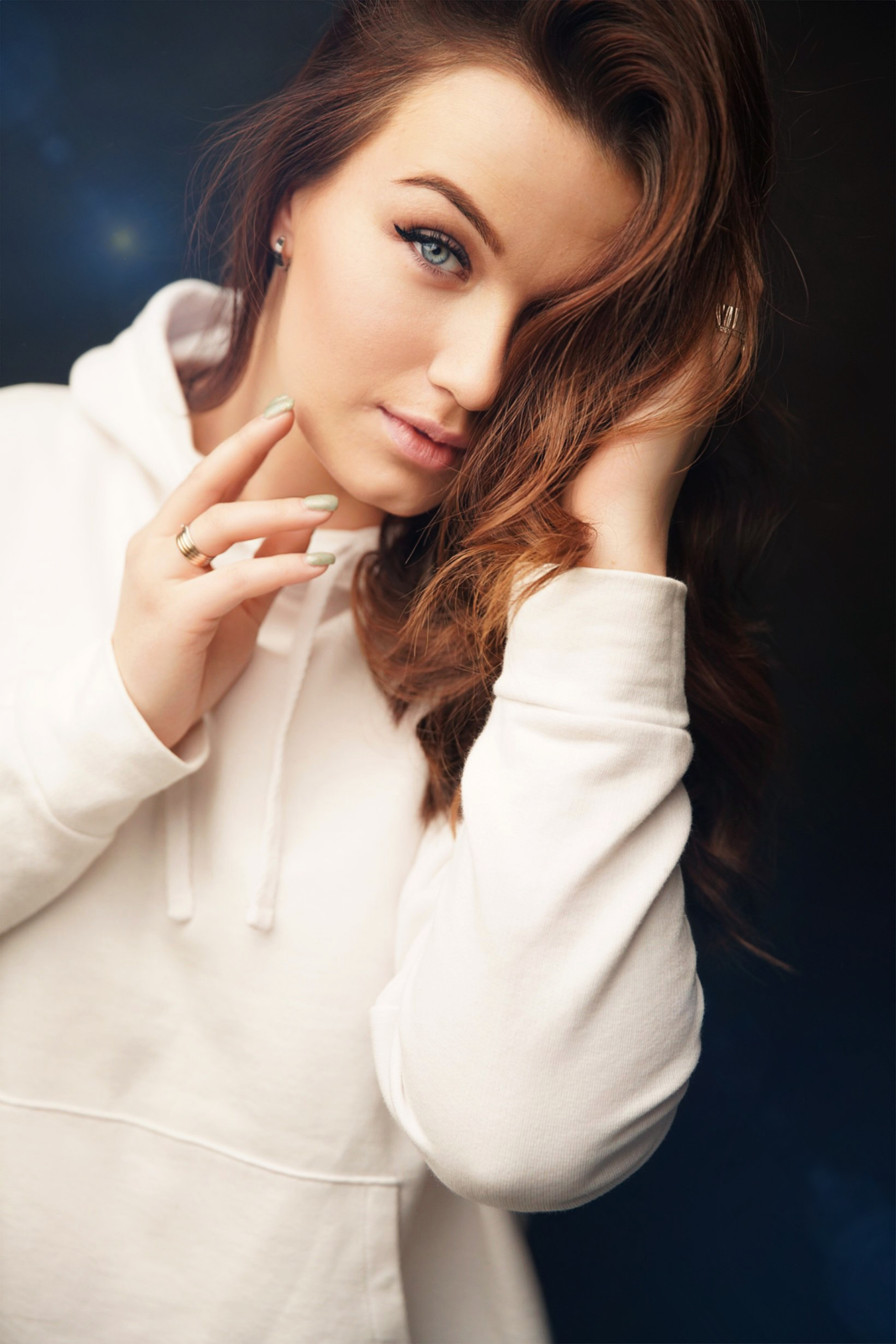 Женский портрет. Фотограф новорожденных. Семейный и детский фотограф в городе Сургуте