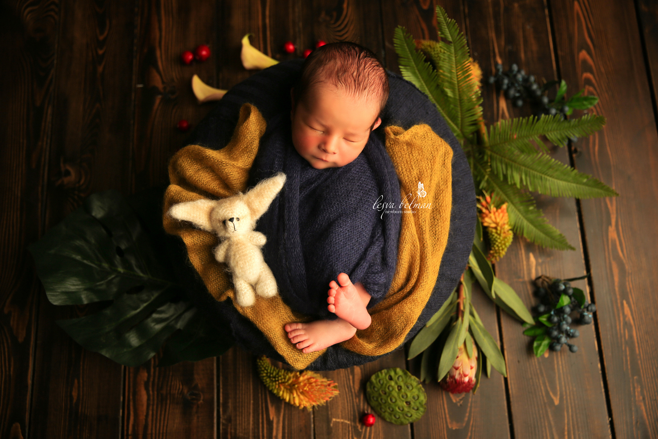Newborm начало. Фотограф новорожденных. Семейный и детский фотограф в городе Сургуте
