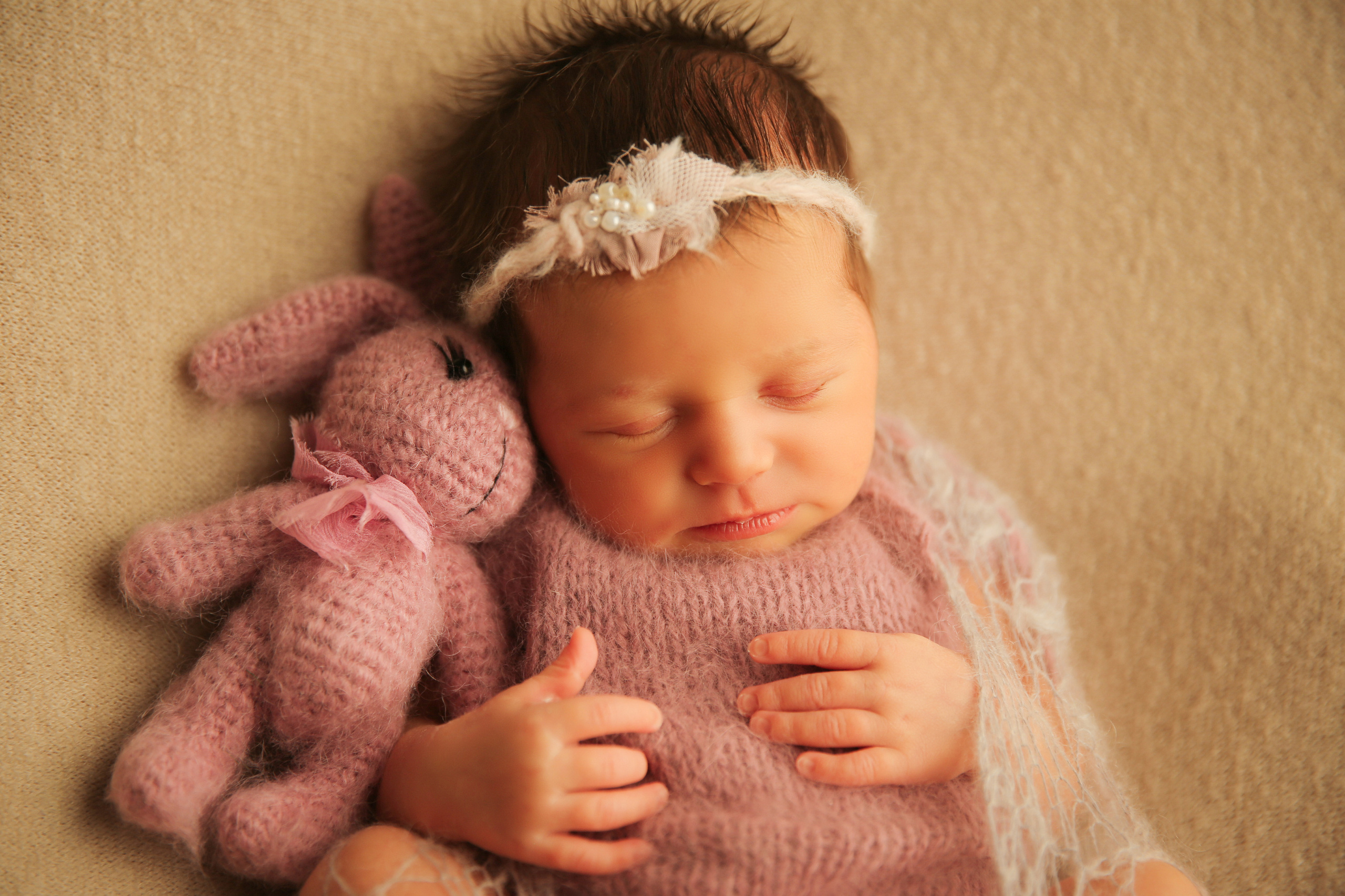Newborm начало. Фотограф новорожденных. Семейный и детский фотограф в городе Сургуте