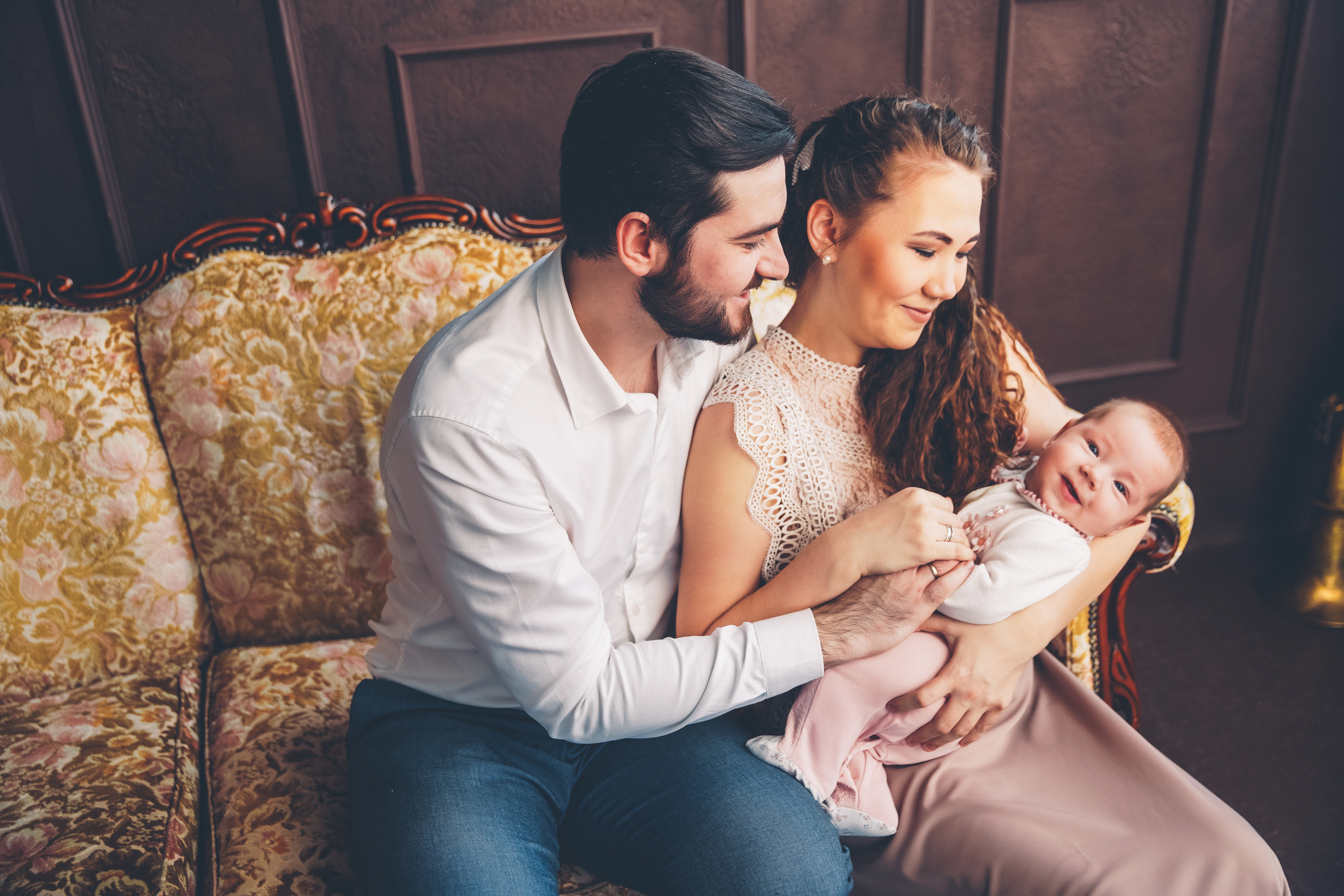 Фотосессия в интерьере. Фотограф новорожденных. Семейный и детский фотограф в городе Сургуте
