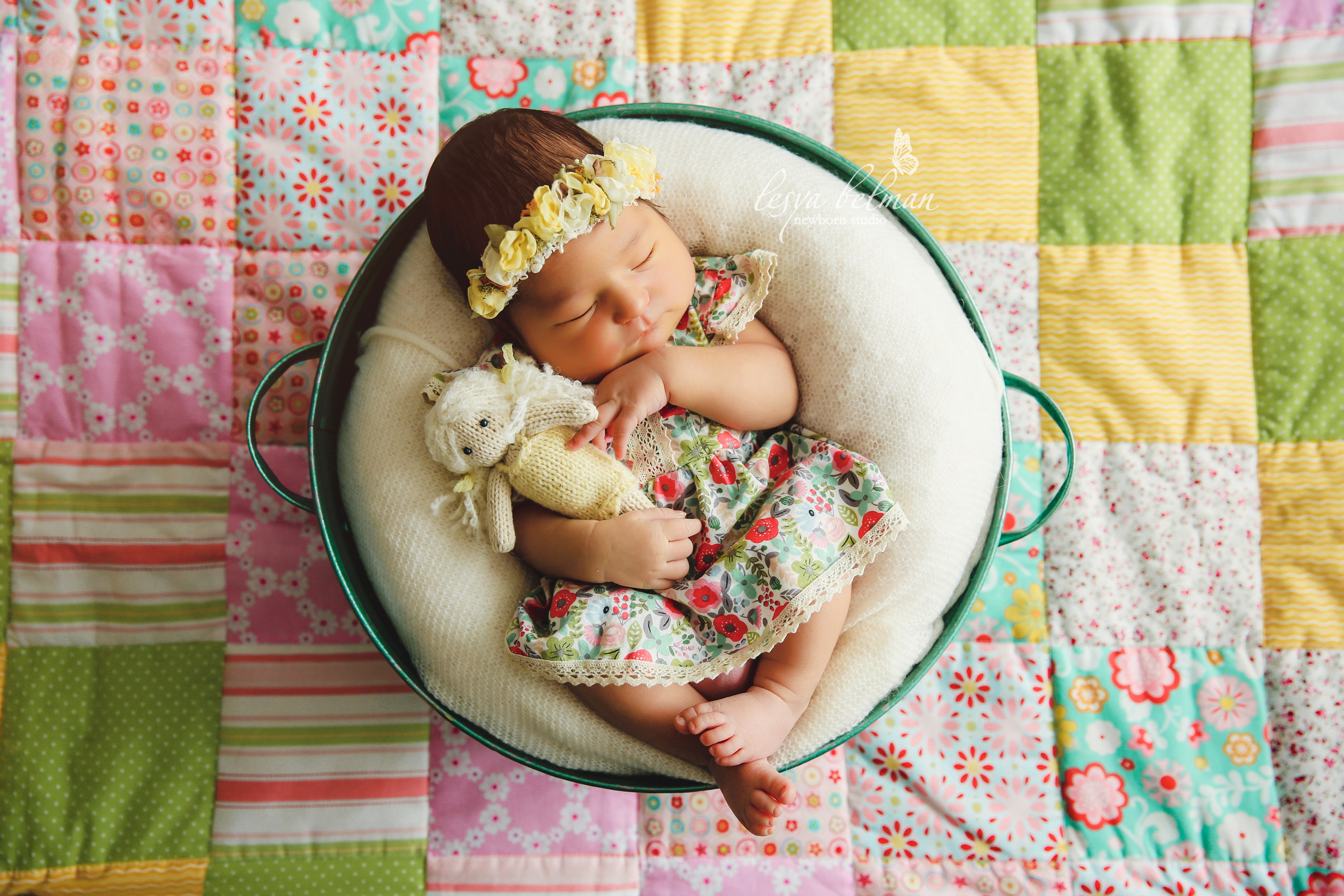 Newborm начало. Фотограф новорожденных. Семейный и детский фотограф в городе Сургуте