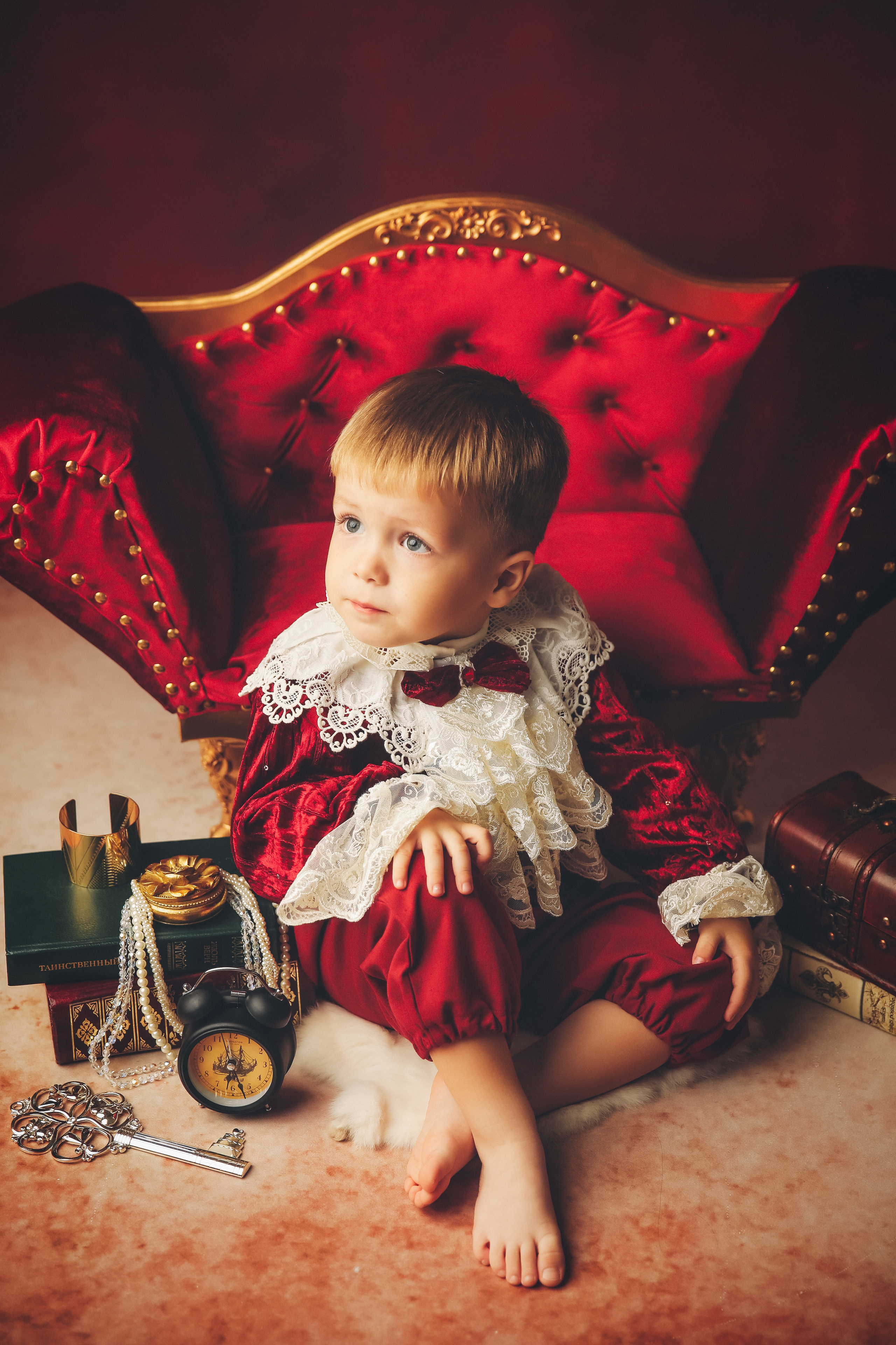 Эпоха Возрождения. Фотограф новорожденных. Семейный и детский фотограф в городе Сургуте