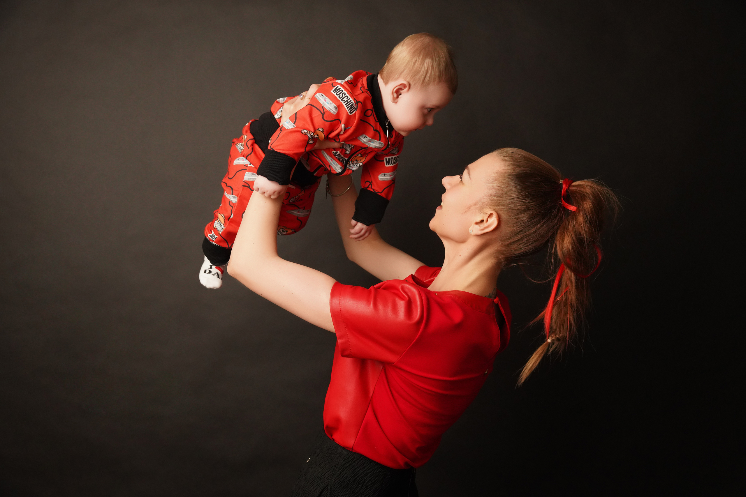 Портретная фотосессия. Фотограф новорожденных. Семейный и детский фотограф в городе Сургуте