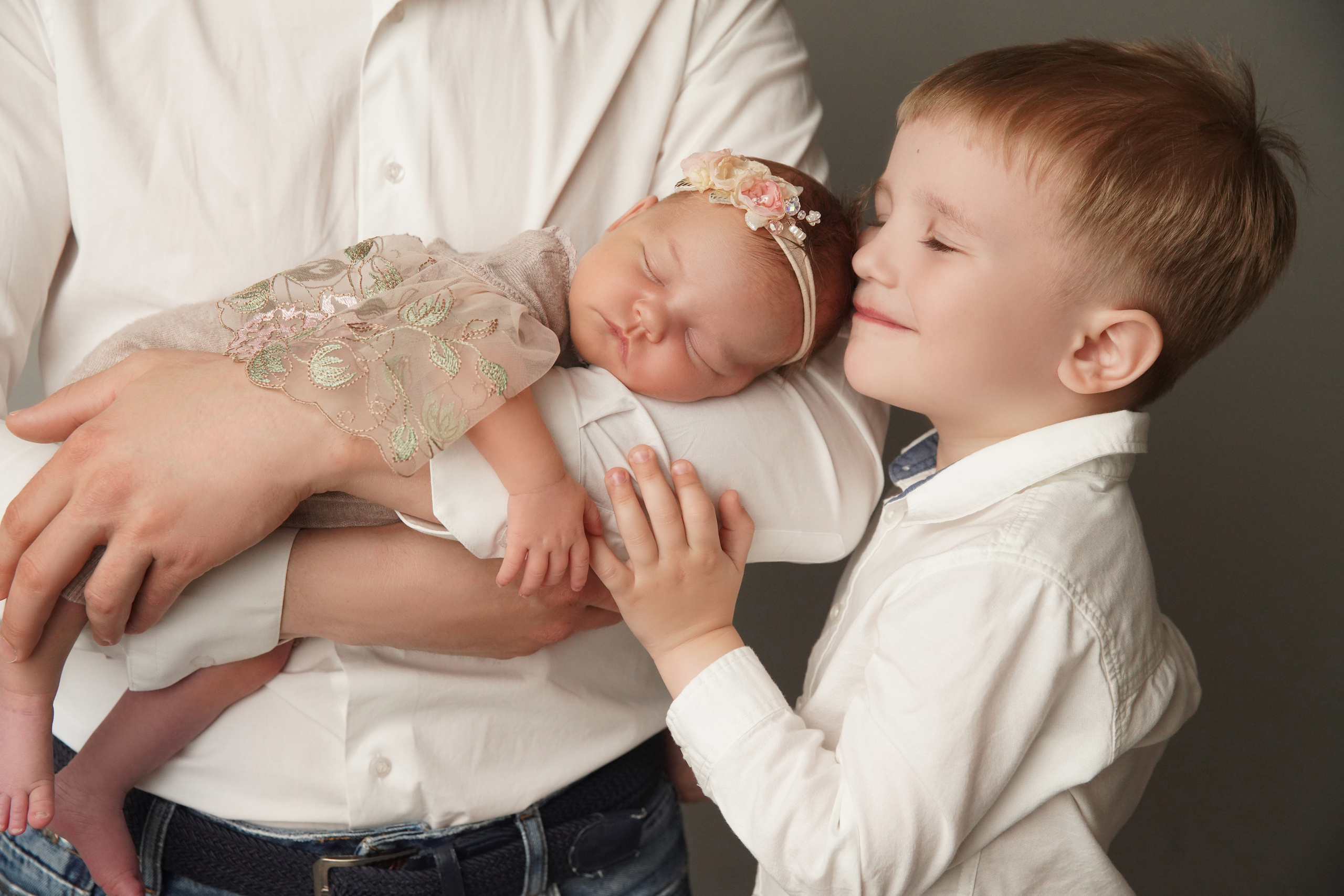 Девочки. Фотограф новорожденных. Семейный и детский фотограф в городе Сургуте