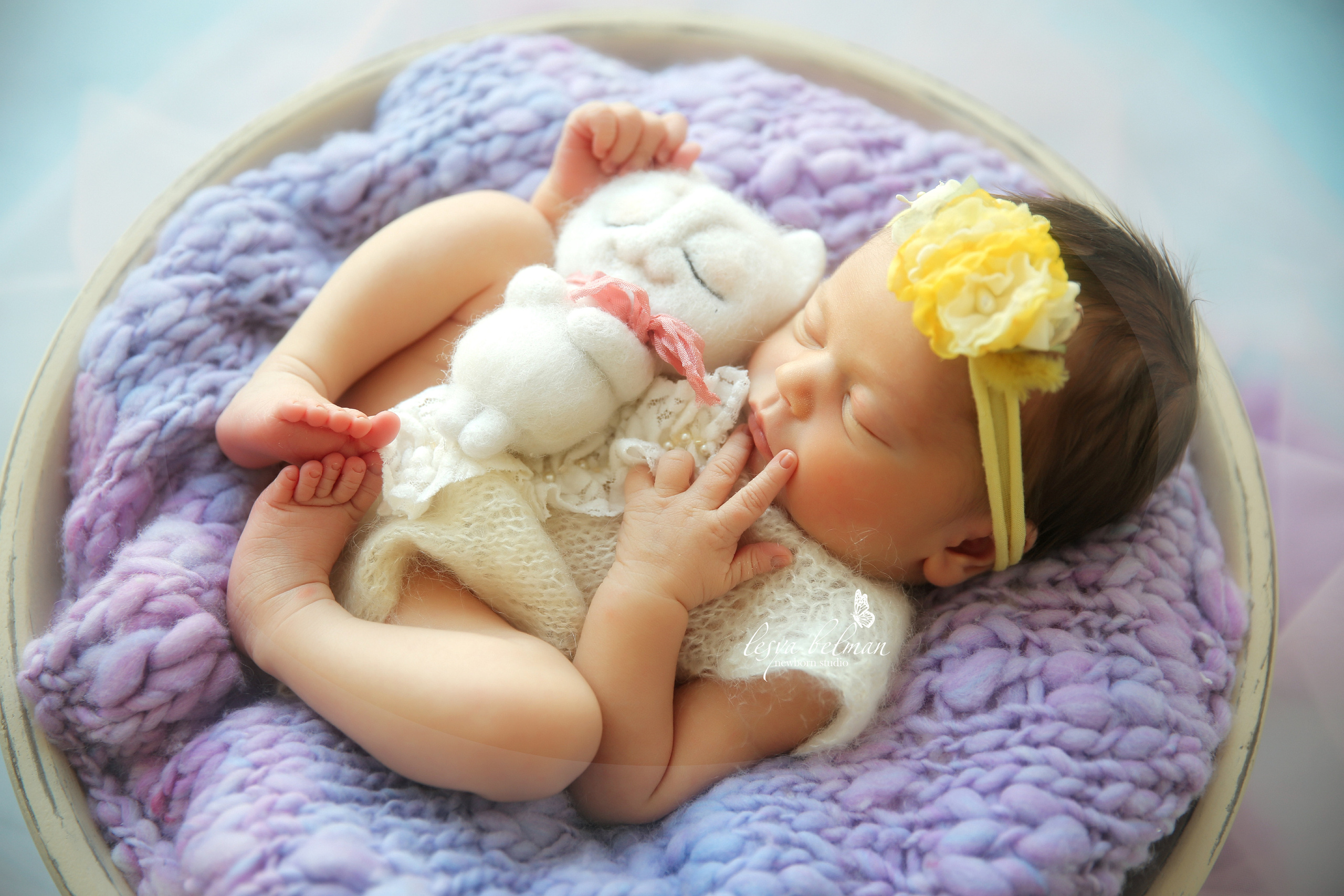 Newborm начало. Фотограф новорожденных. Семейный и детский фотограф в городе Сургуте