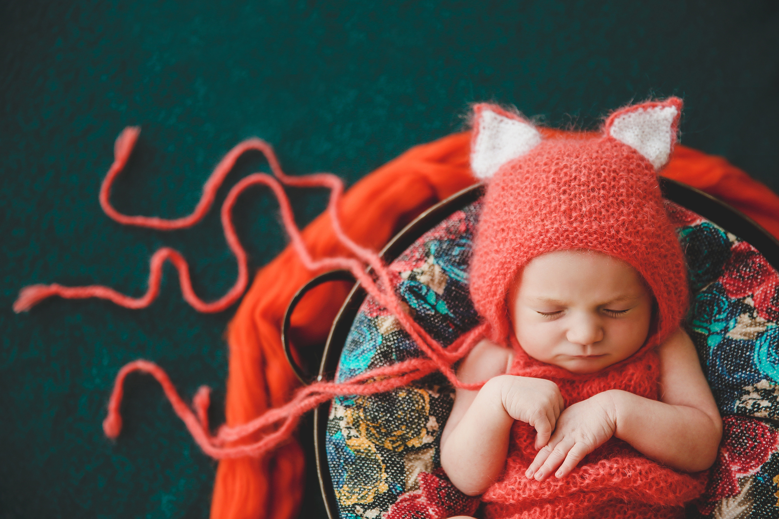 Newborm начало. Фотограф новорожденных. Семейный и детский фотограф в городе Сургуте