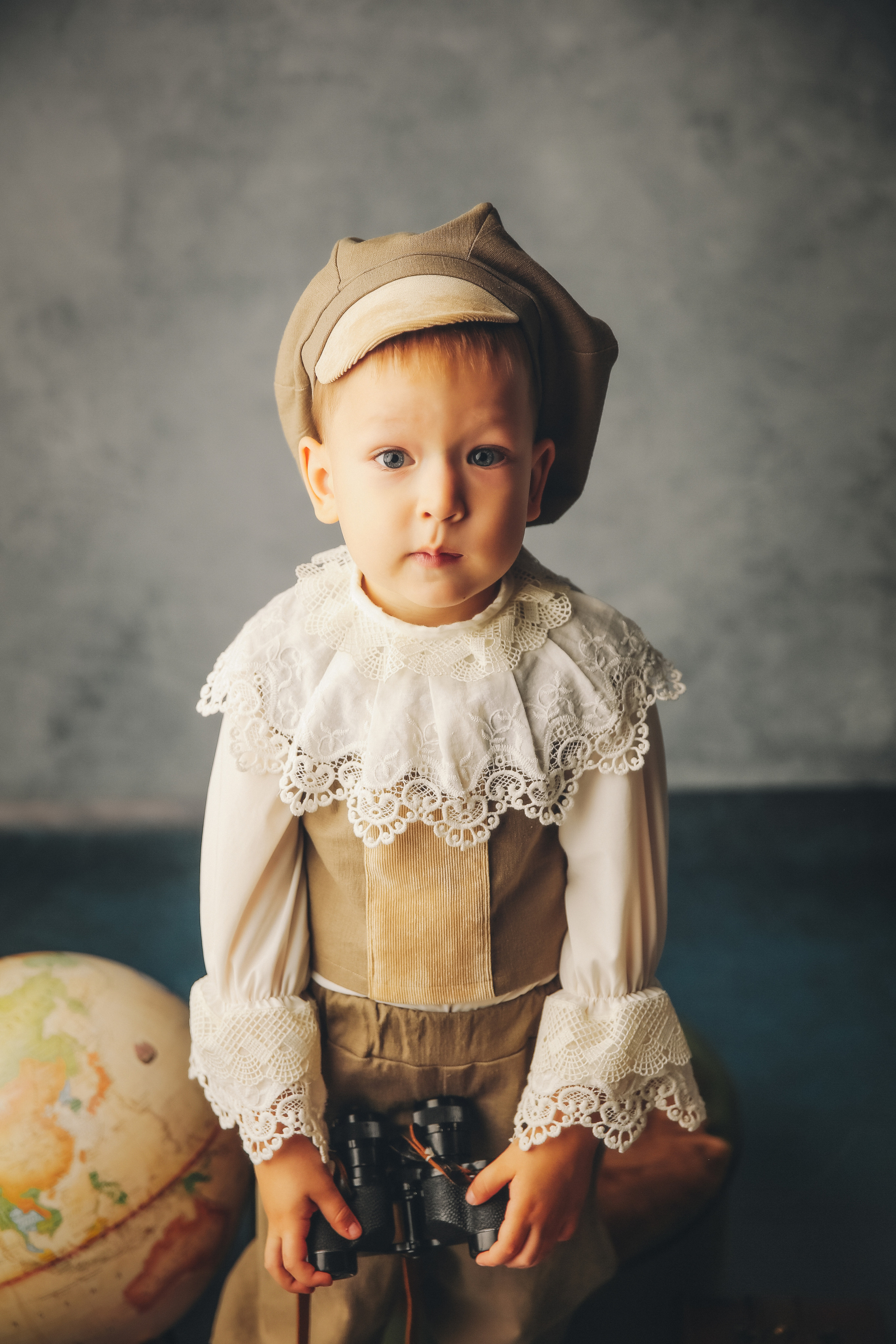 Эпоха Возрождения. Фотограф новорожденных. Семейный и детский фотограф в городе Сургуте