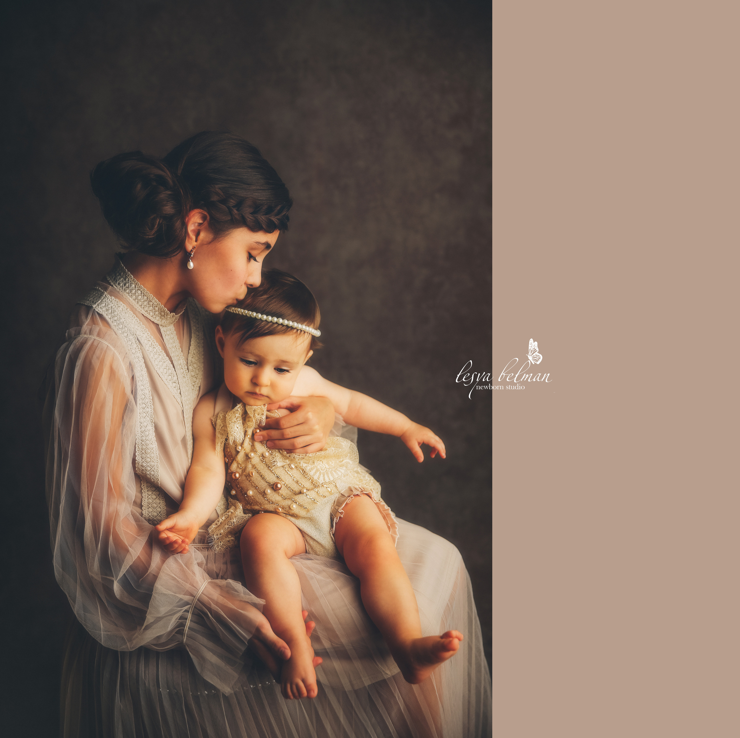 Эпоха Возрождения. Фотограф новорожденных. Семейный и детский фотограф в городе Сургуте