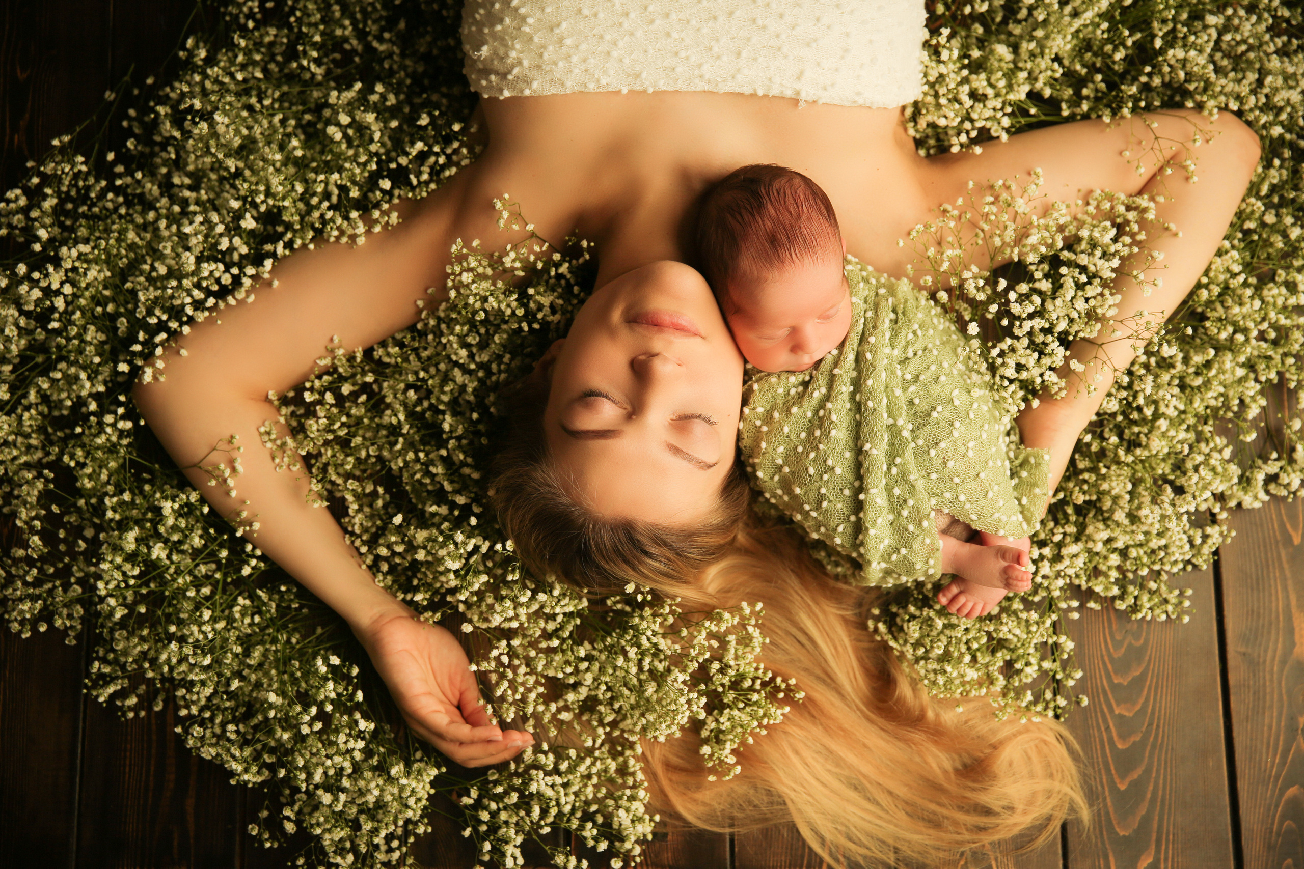 Мама и Малыш. Фотограф новорожденных. Семейный и детский фотограф в городе Сургуте