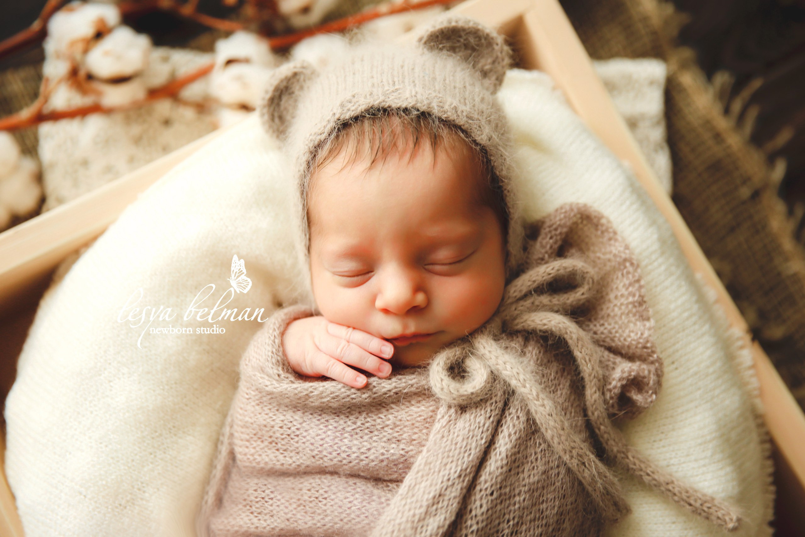 Newborm начало. Фотограф новорожденных. Семейный и детский фотограф в городе Сургуте