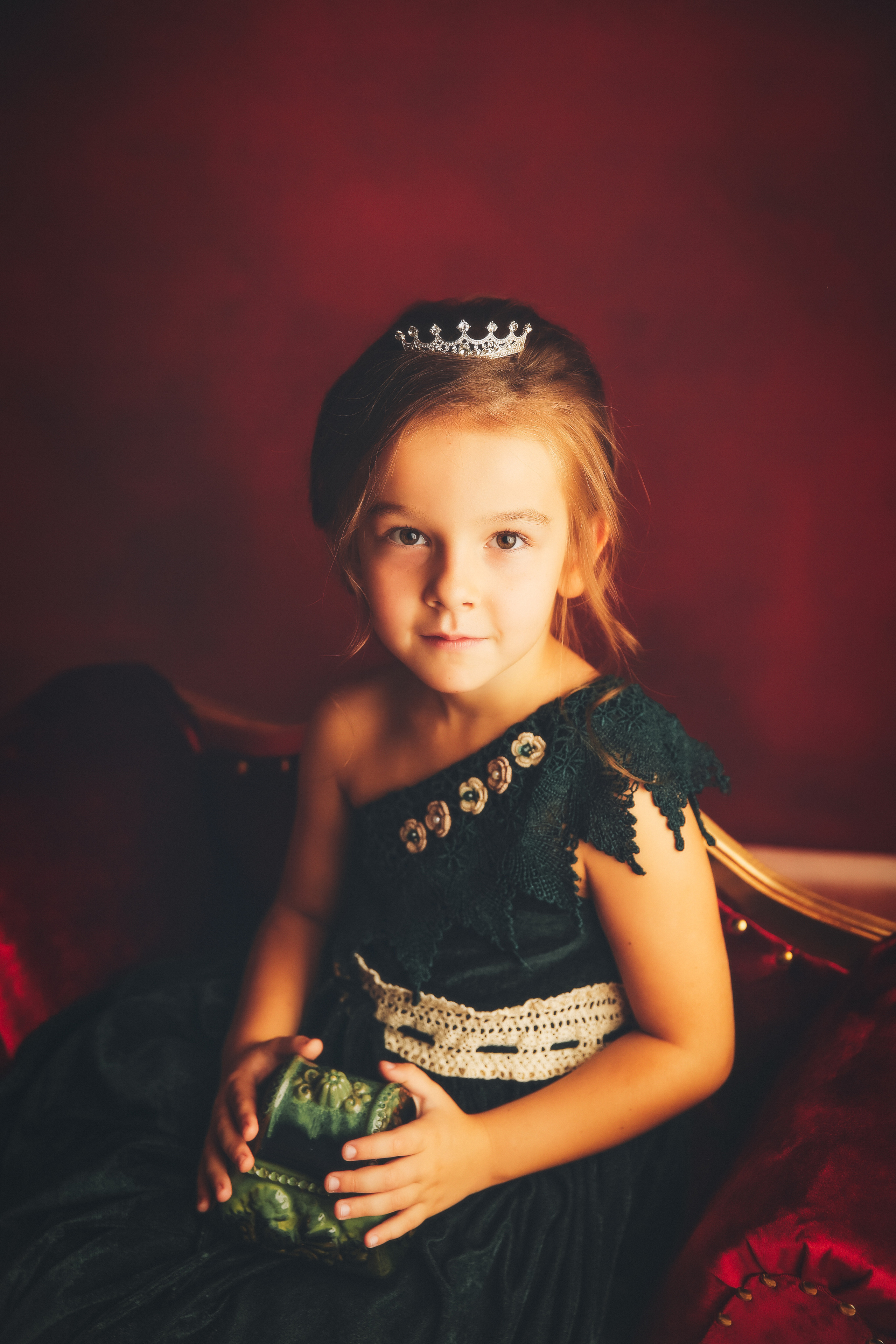 Эпоха Возрождения. Фотограф новорожденных. Семейный и детский фотограф в городе Сургуте