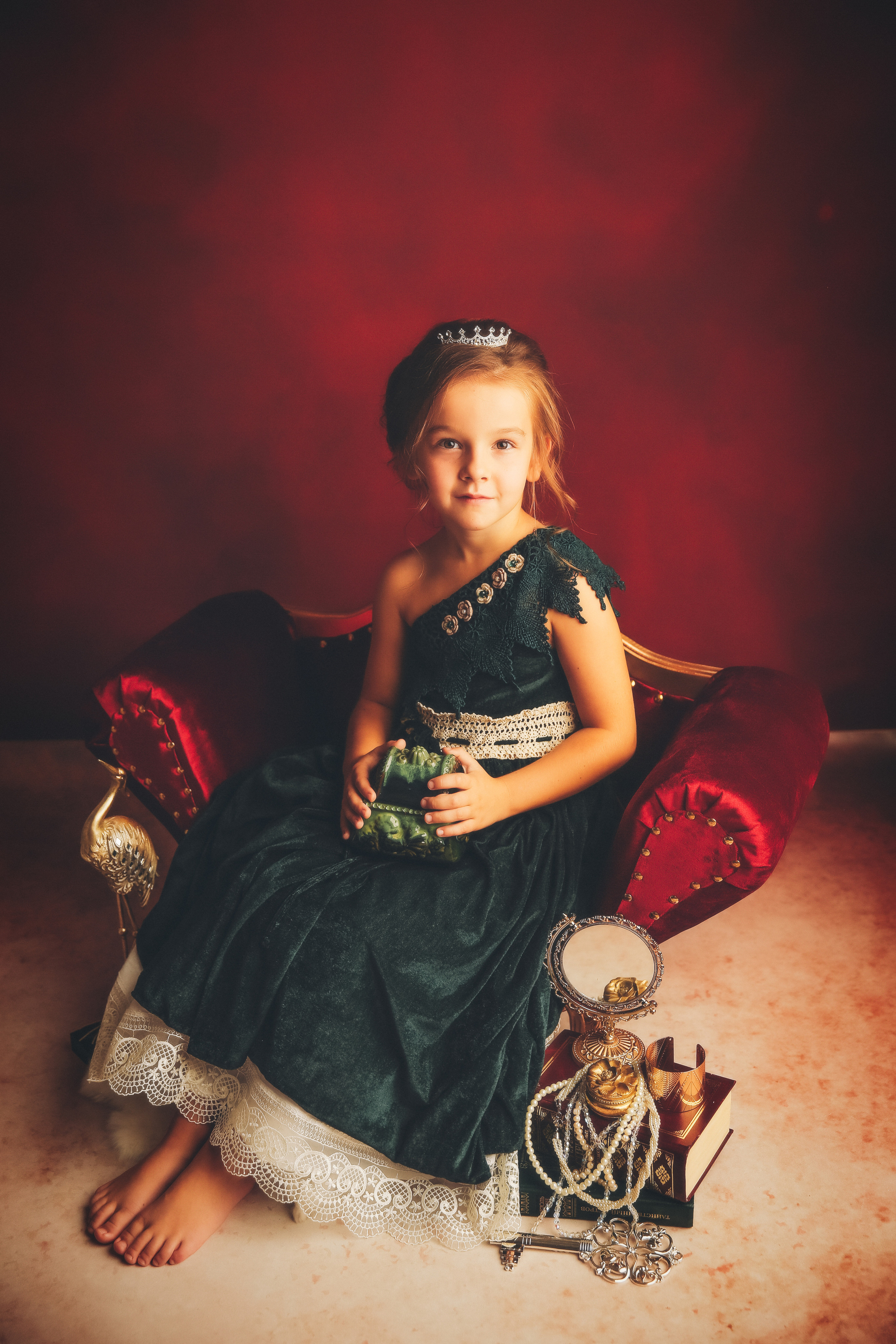 Эпоха Возрождения. Фотограф новорожденных. Семейный и детский фотограф в городе Сургуте