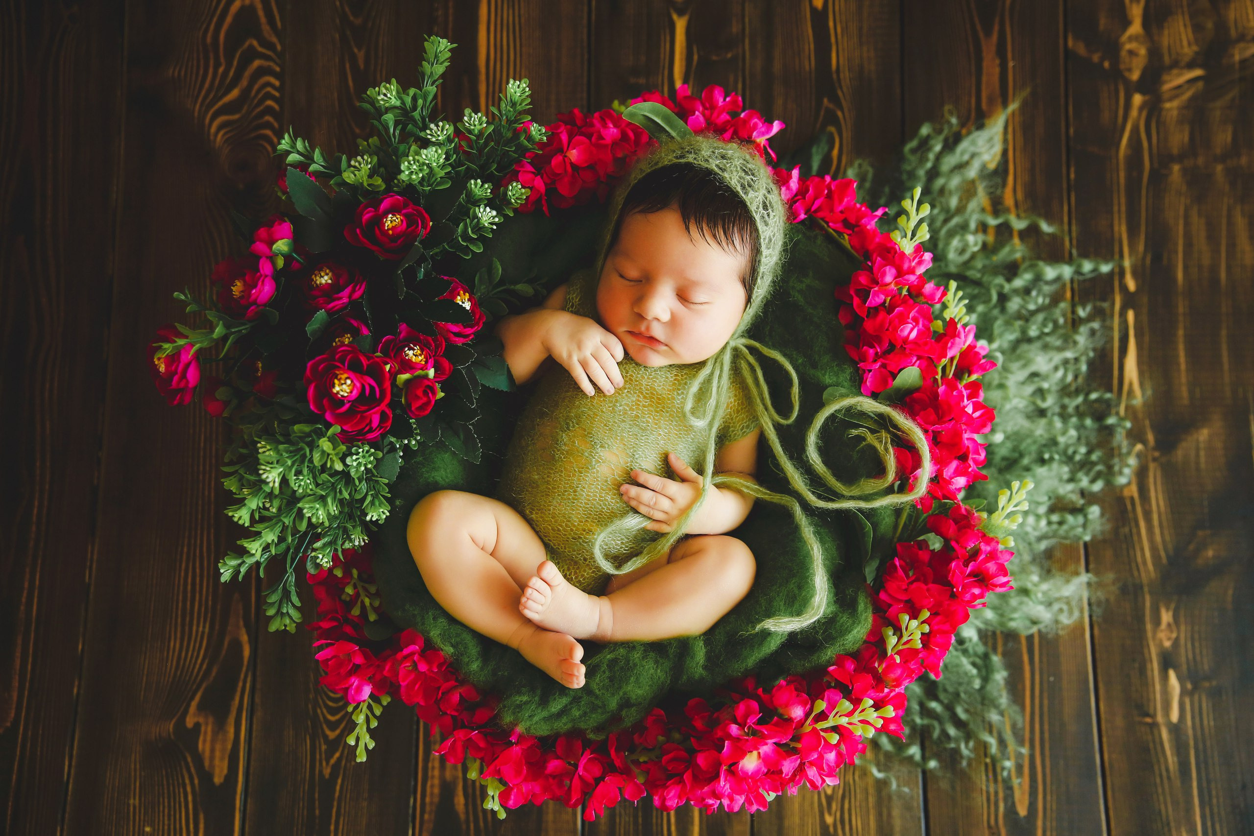 Newborm начало. Фотограф новорожденных. Семейный и детский фотограф в городе Сургуте