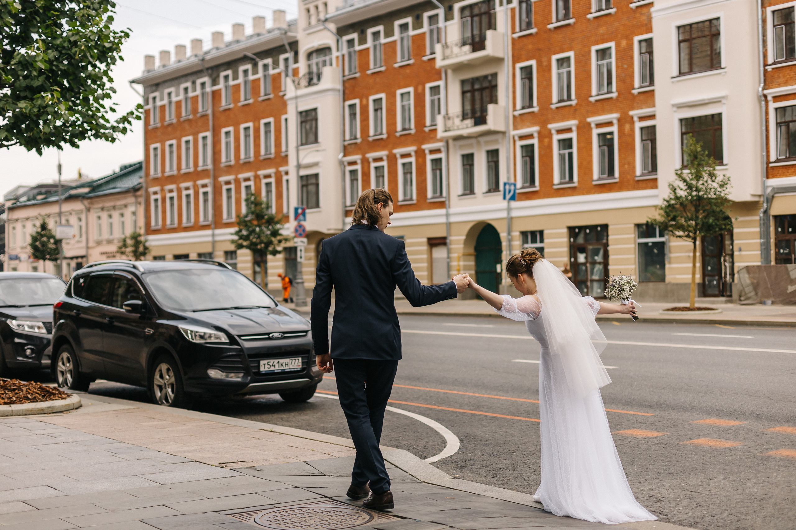 Свадебная прогулка в центре Москвы. Семейный Фотограф в Москве Евгения Симоненко