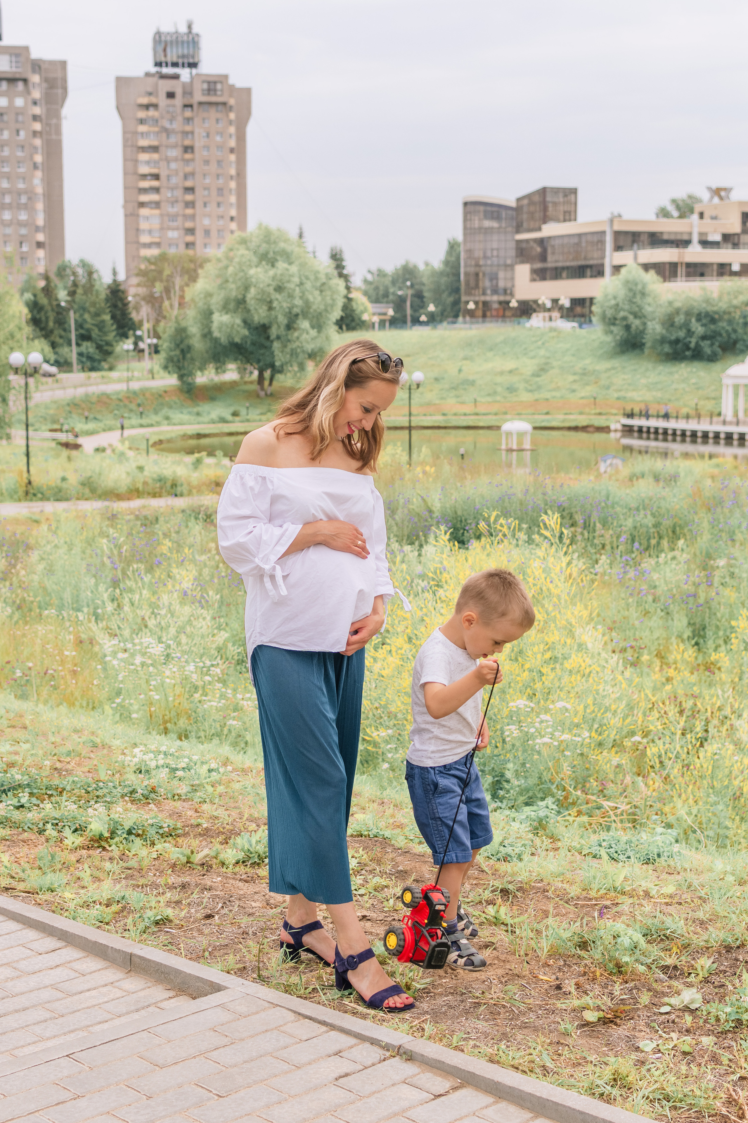 Фотосессия беременности на природе