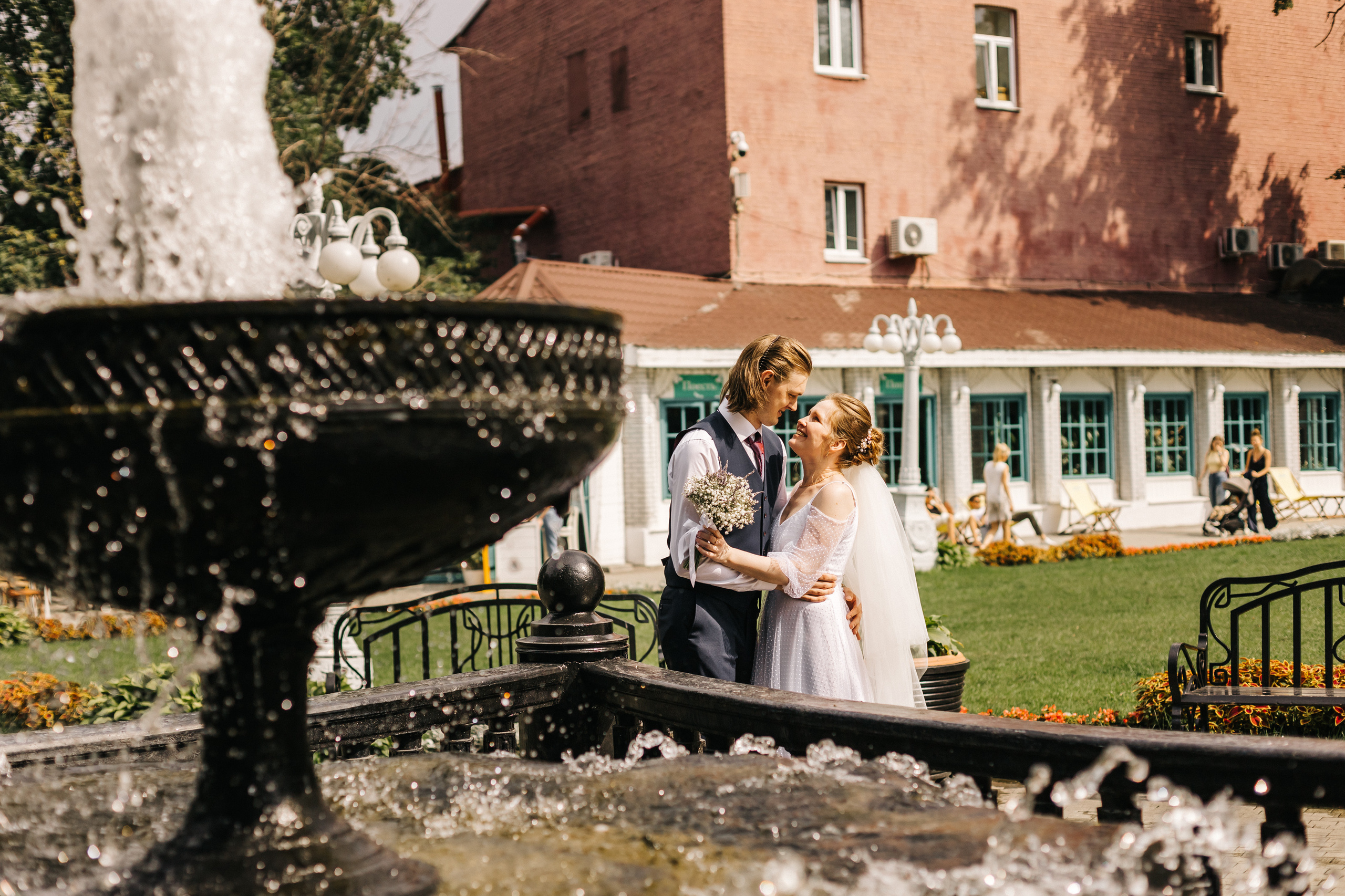Свадебная прогулка в центре Москвы. Семейный Фотограф в Москве Евгения Симоненко