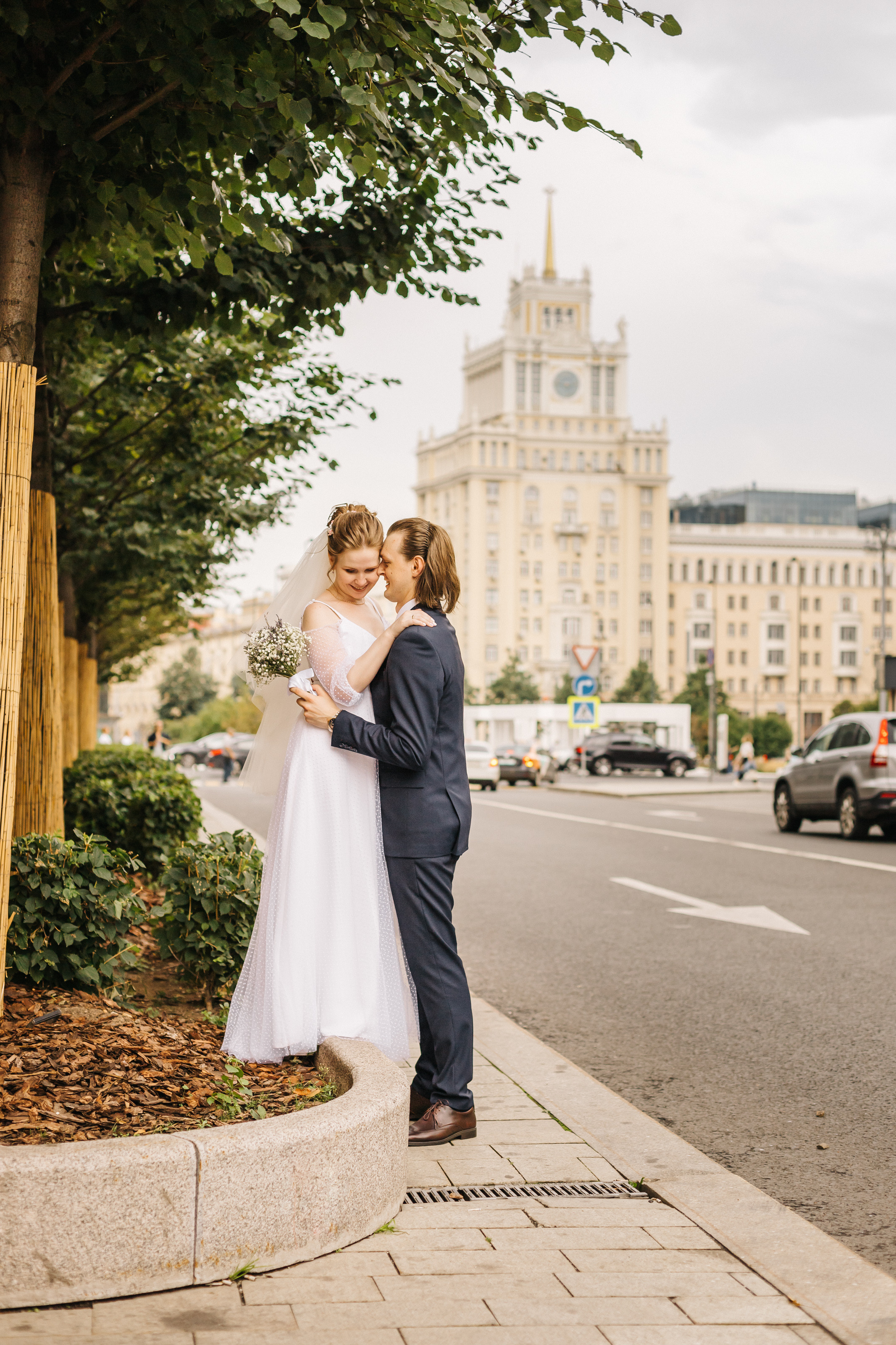 Свадебная прогулка в центре Москвы. Семейный Фотограф в Москве Евгения Симоненко