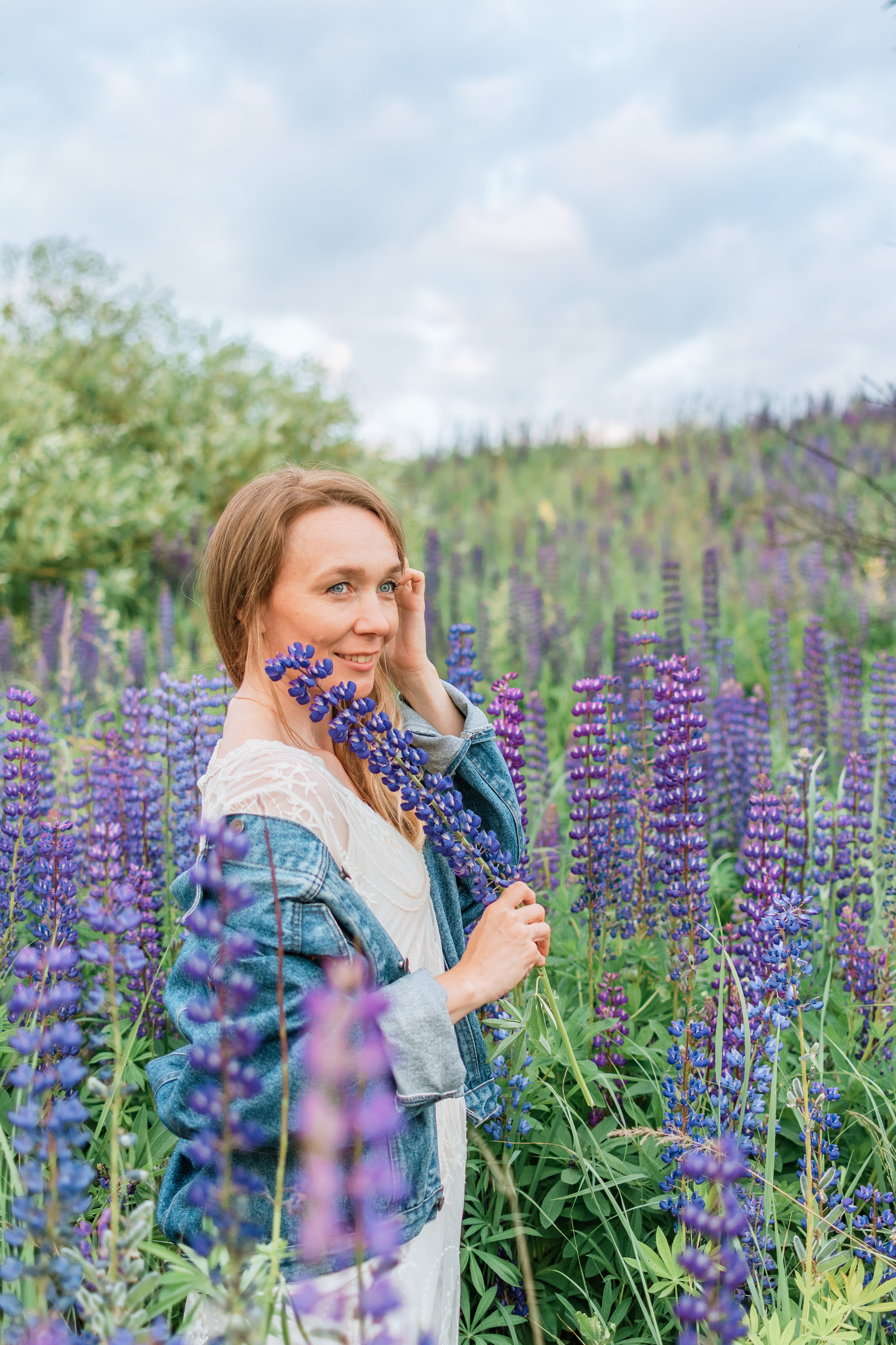 Индивидуальная фотосессия в люпиновых полях