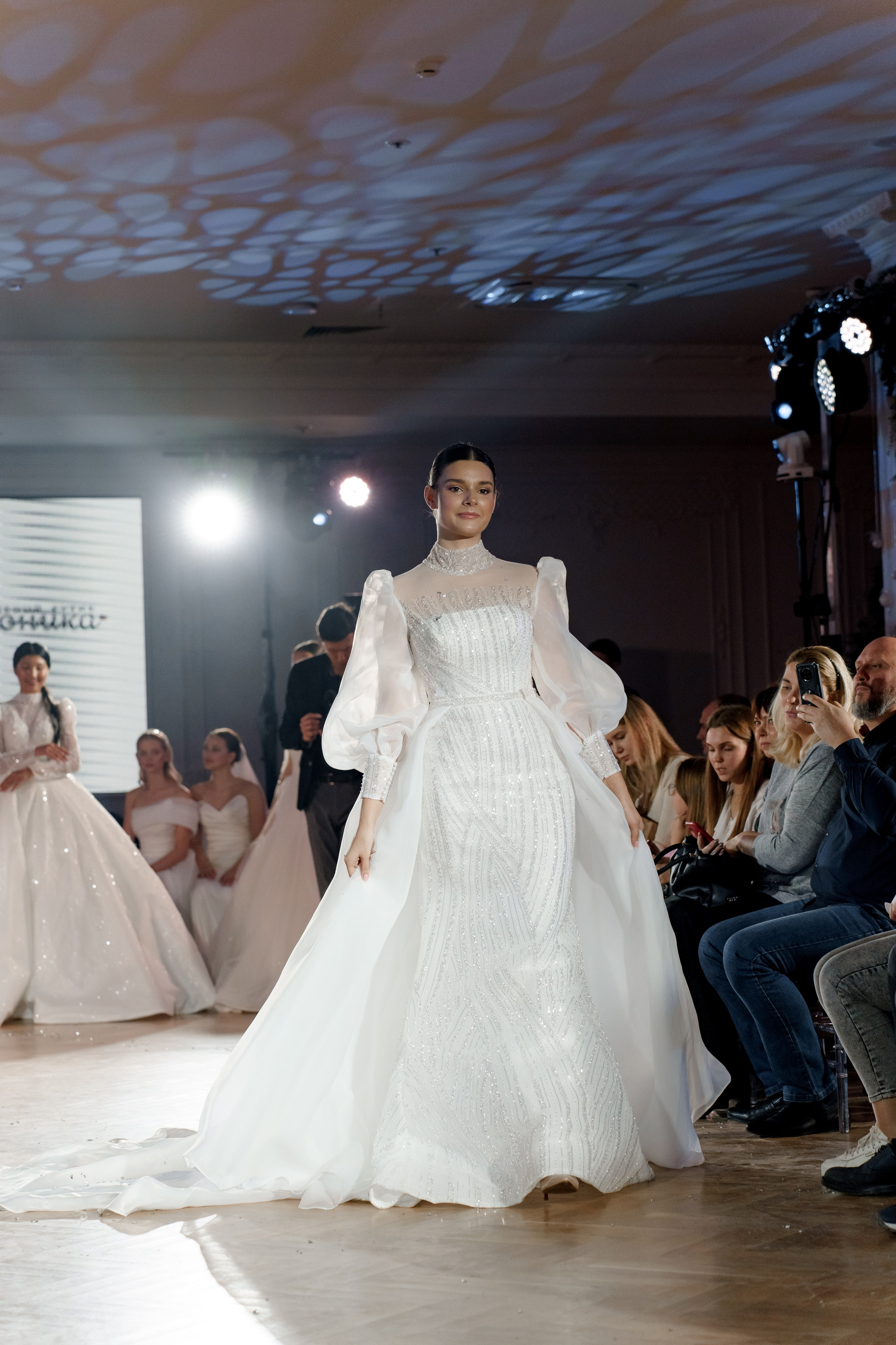 Выставка свадебных специалистов «Свадьба на 1000%». Свадебный фотограф в Санкт-Петербурге