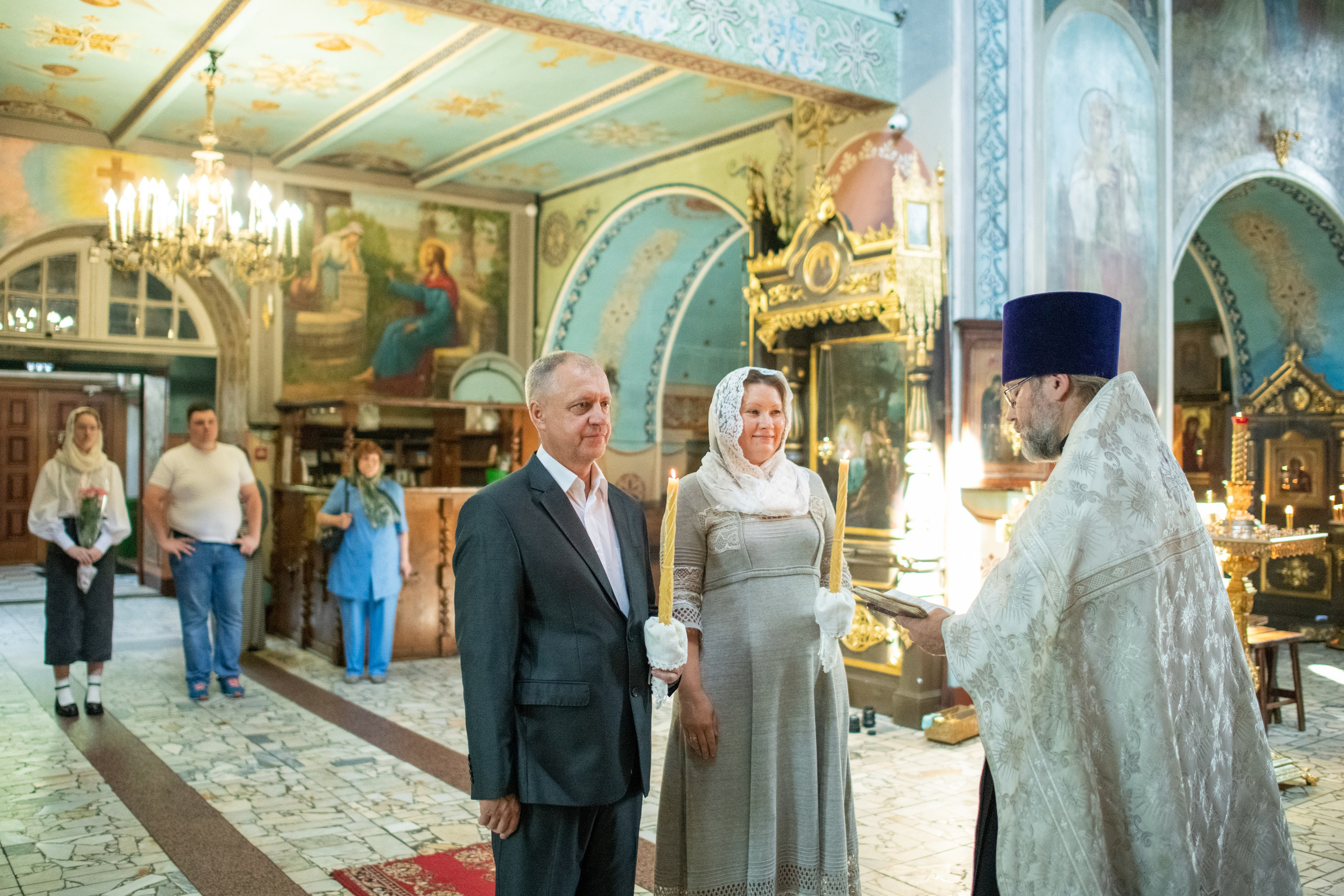 Венчание Натальи и Виктора в Храме Адриана и Натальи в Бабушкине. Фотограф Крещения и Венчания в Москве и МО
