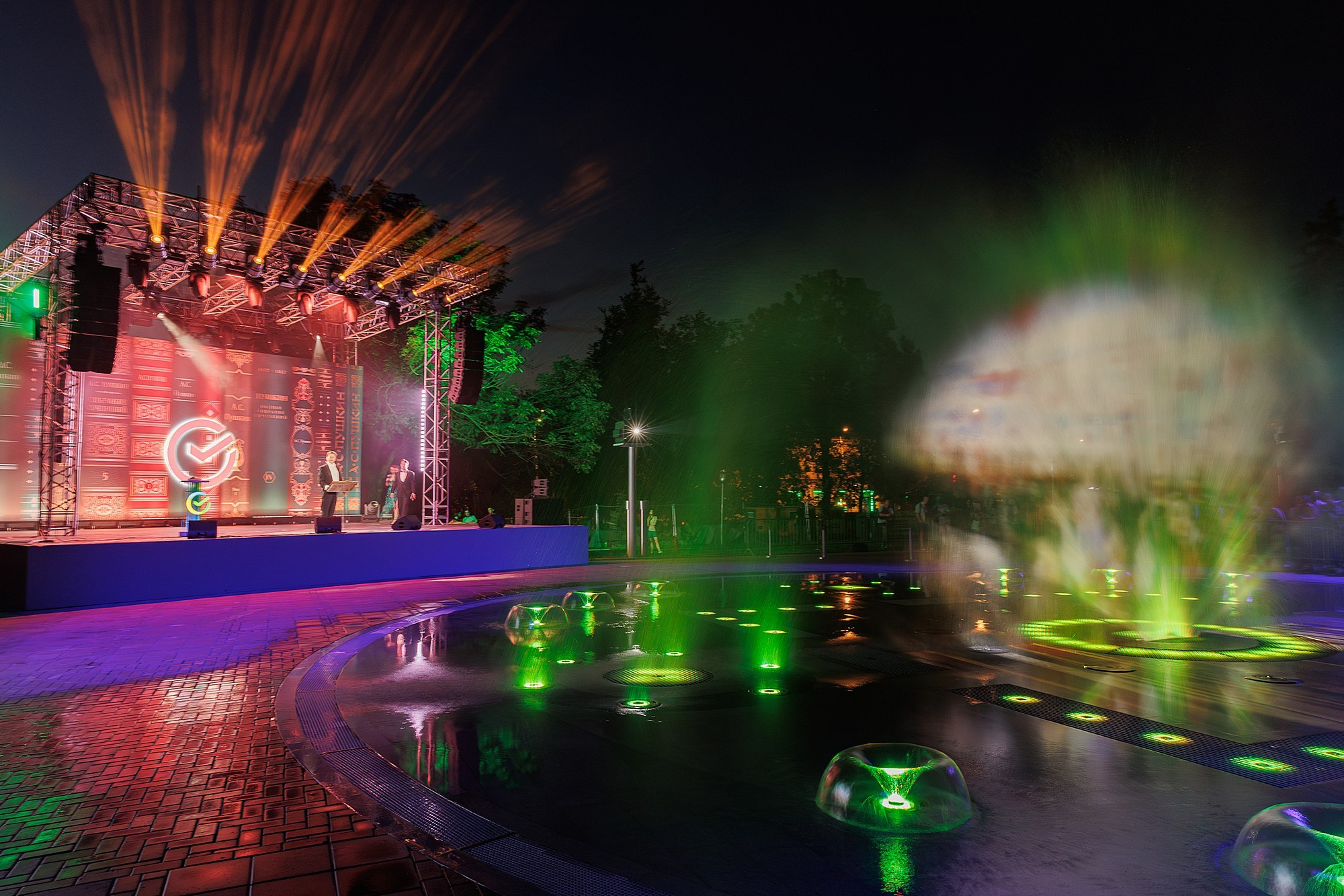 Открытие мультимедийного фонтана | СБЕР. Боченков Вадим | Фотограф в Пскове и Санкт-Петербурге