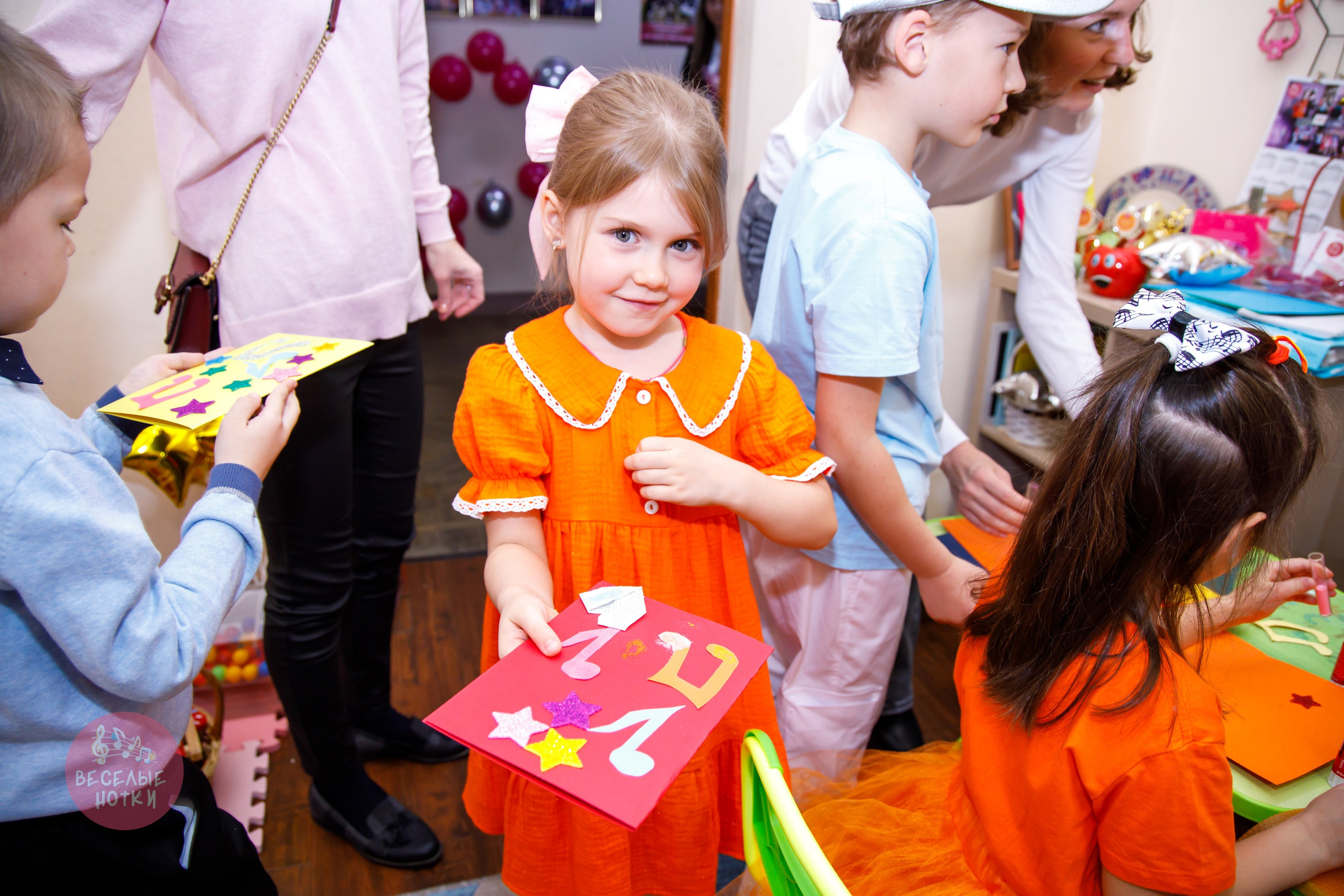 Веселый праздник с вокальной студией «Веселые Нотки». Профессиональная фото и видеосъемка. Москва