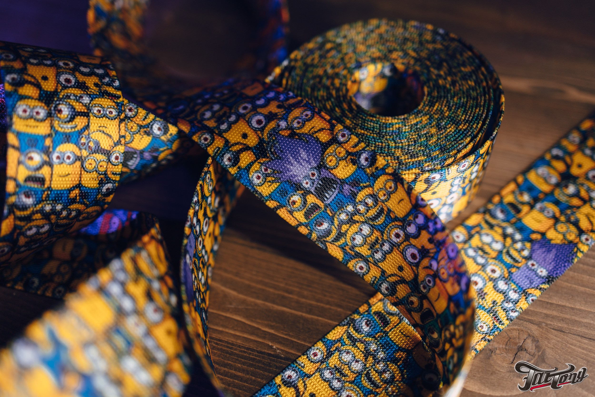 Alfa Romeo Giulia ремни безопасности с принтом и оклейка проемов. DeLorein