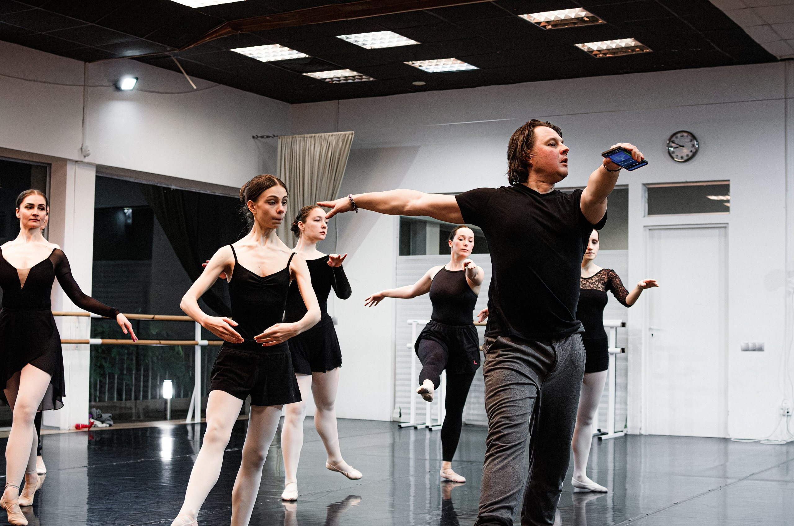 МК Антона Корсакова по классическому танцу. Портретный и репортажный фотограф в Санкт-Петербурге Варвара Жукова