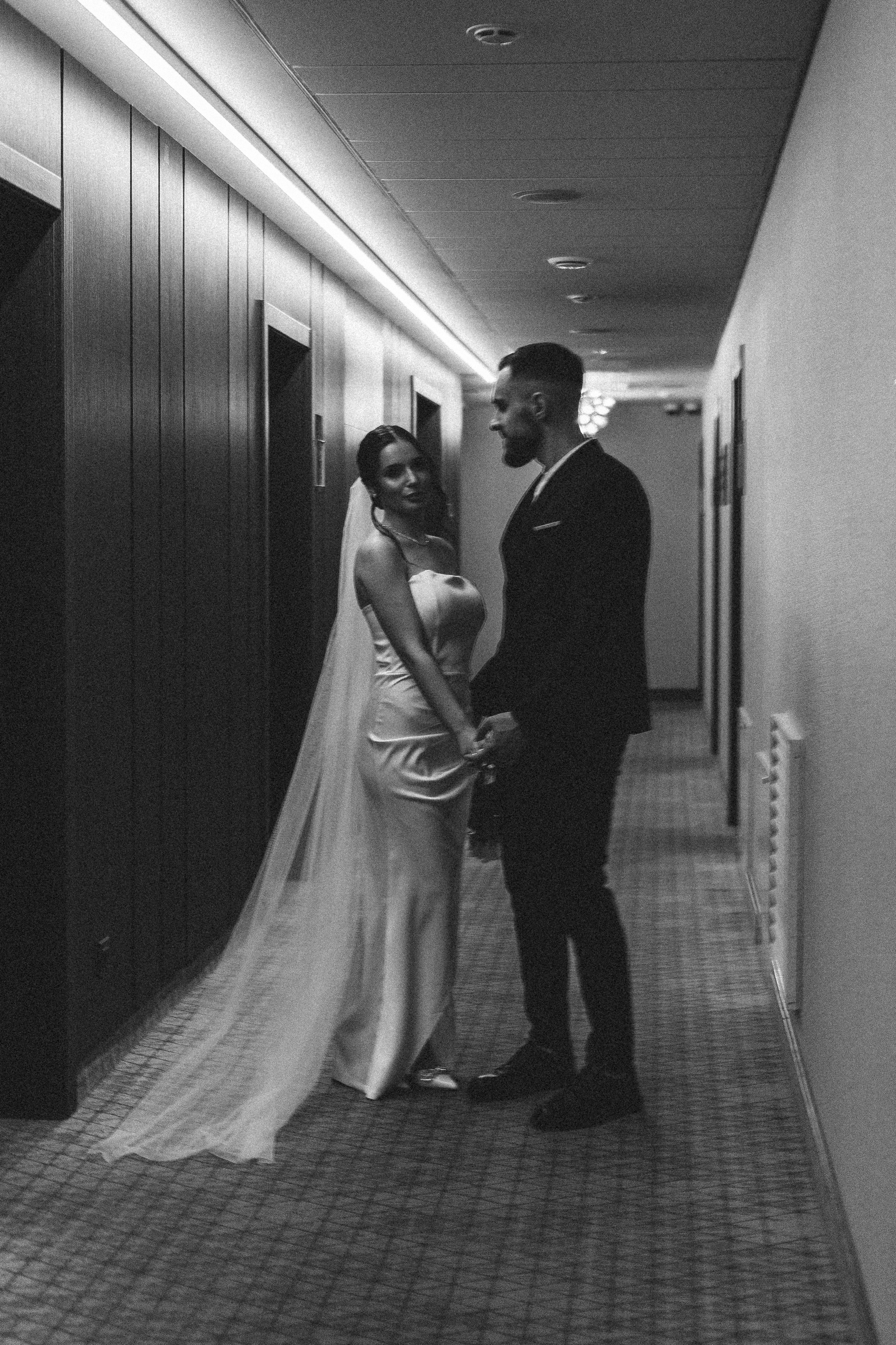 СВАДЕБНАЯ СЬЕМКА СБОРОВ ЖЕНИХА И НЕВЕСТЫ В ОТЕЛЕ И ТАКЖЕ ФОТОСЕССИИЯ В ОТЕЛЕЕ МЕГАПОЛИС БРЯНСК. Профессиональный фотограф, Санкт-Петербург — Виктория Богомолова