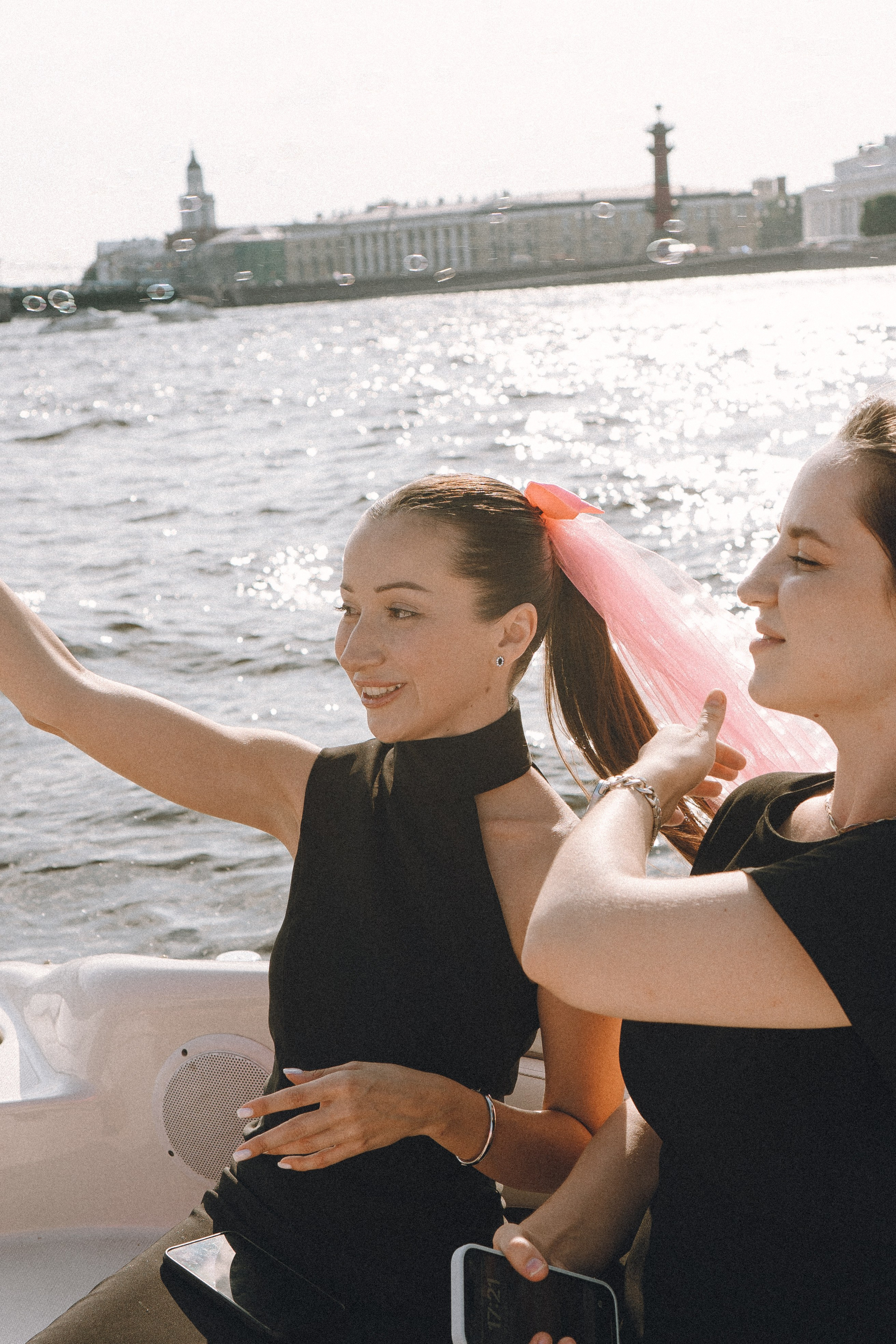 ДЕВИЧНИК НА КАТЕРЕ. Профессиональный фотограф, Санкт-Петербург — Виктория Богомолова