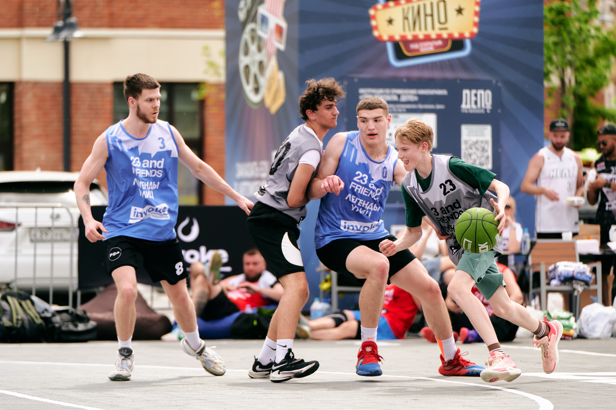 Invoke — Легенды улиц. Фотограф в Москве — Новиков Владислав