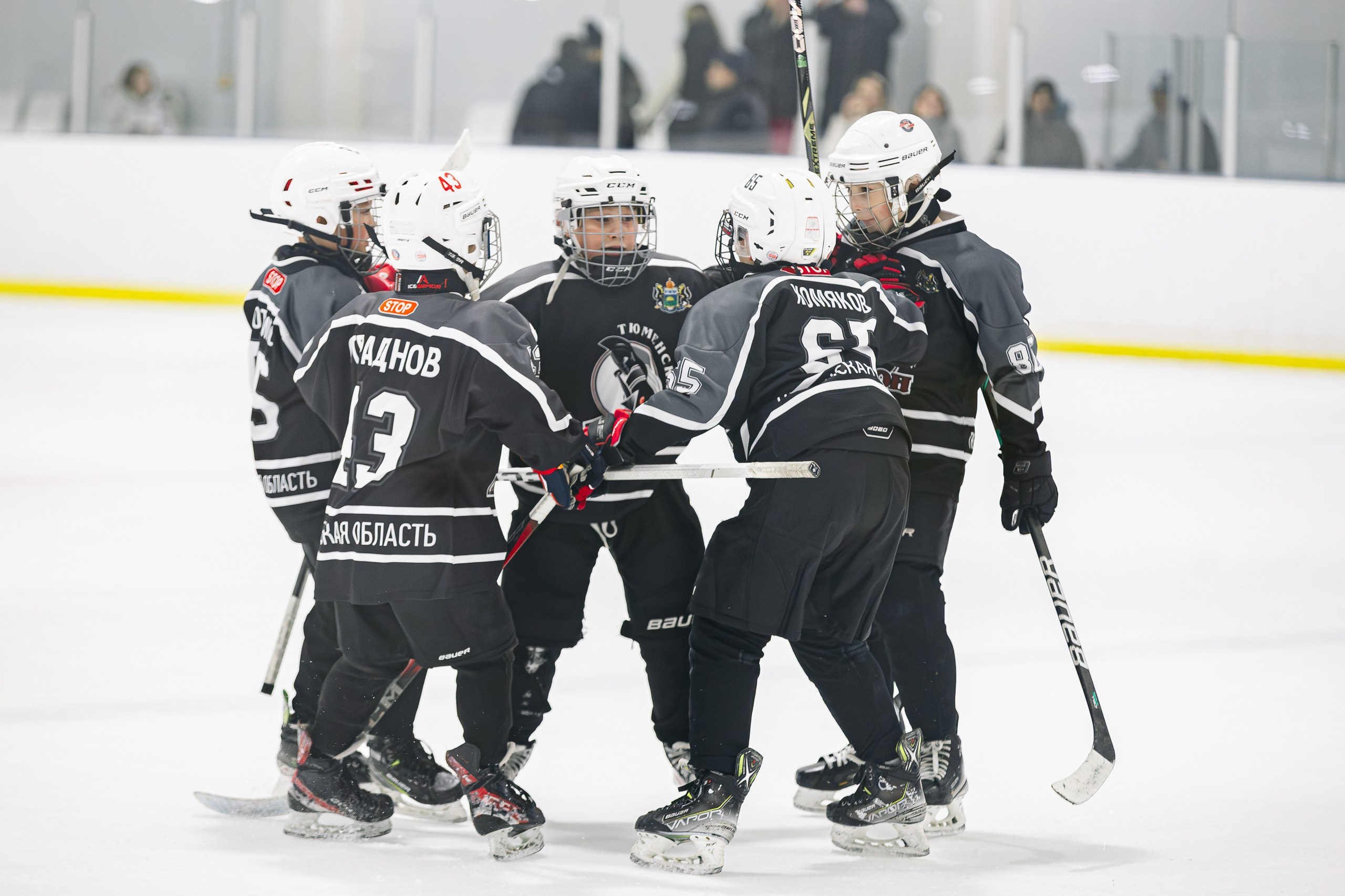 Первенство Тюмени по хоккею. MIG — студия спортивной фотографии Михаила Голянского