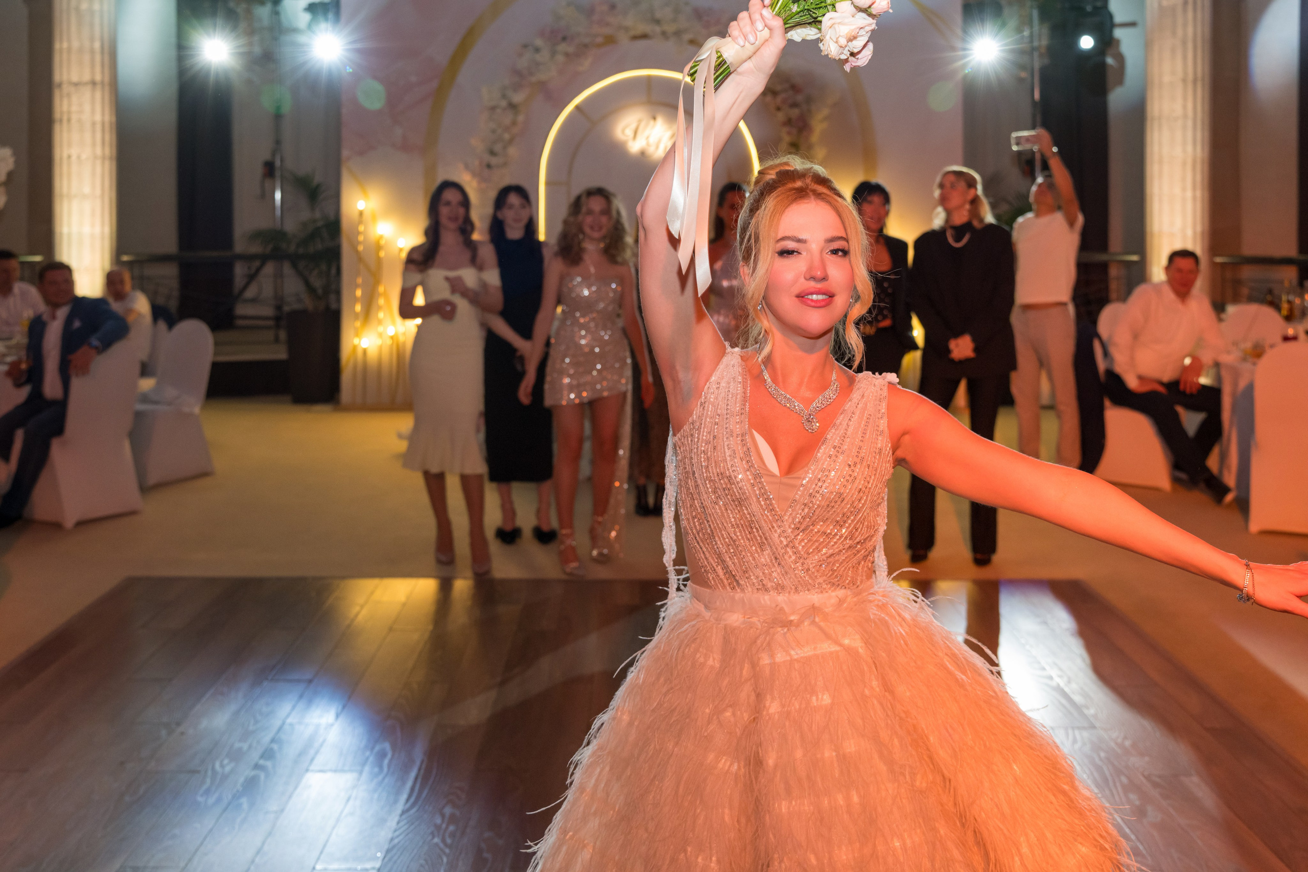 Виктор & Кристина. Семейный и контент фотограф в Москве Alira