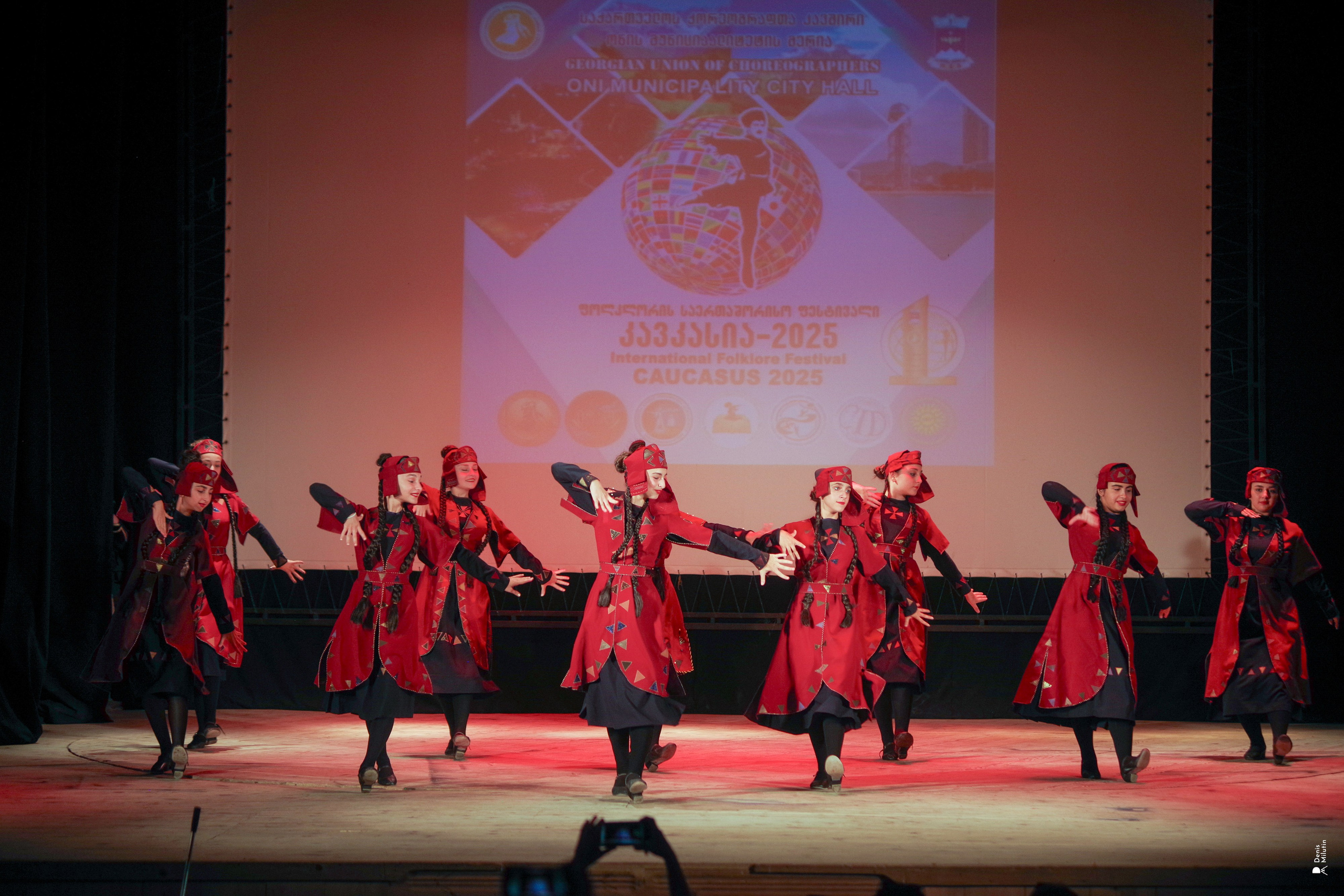 Танцы в прекрасном Они. Портретный фотограф Денис Милютин