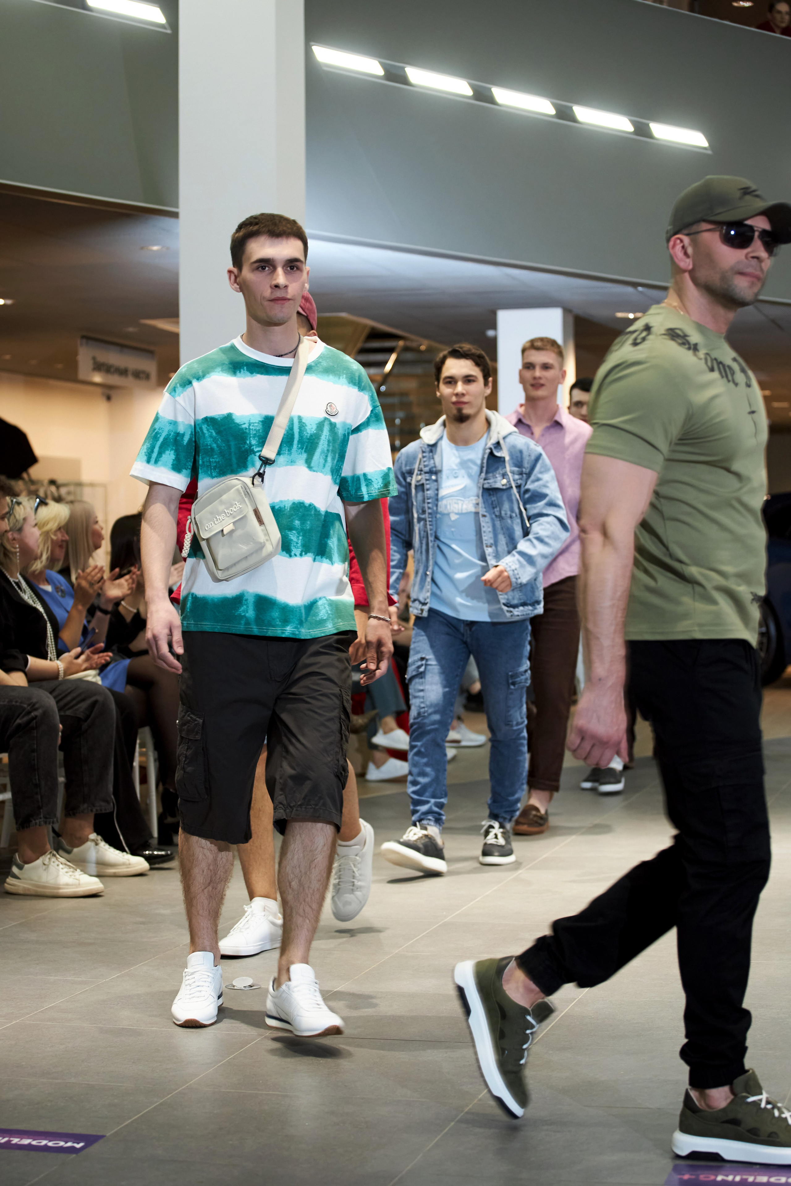 Репортаж «Жара в Городе». Фотограф Алексей Яковлев