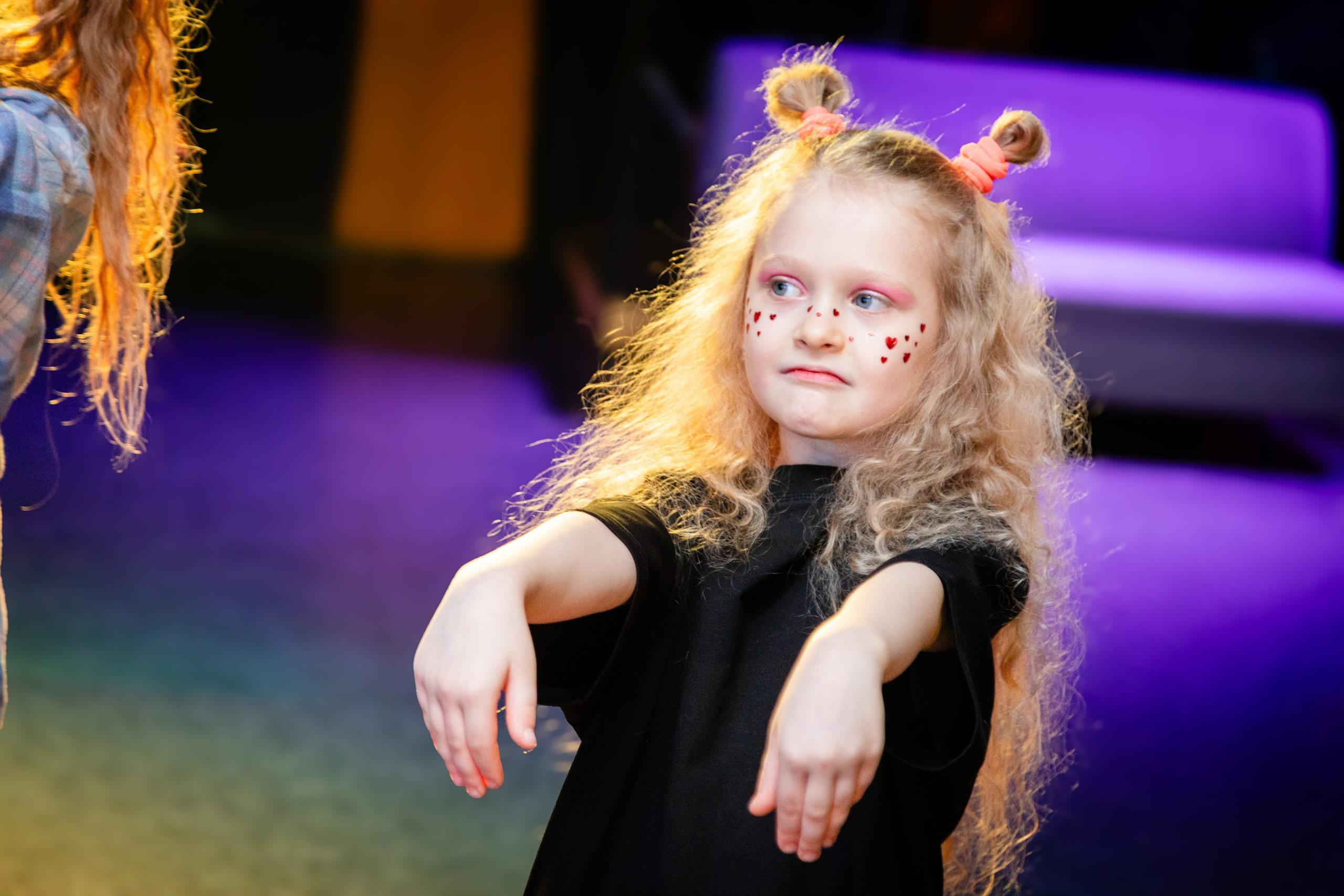 Алисе 7 лет. Детский фотограф видеограф в Хабаровске Михаил Орлов