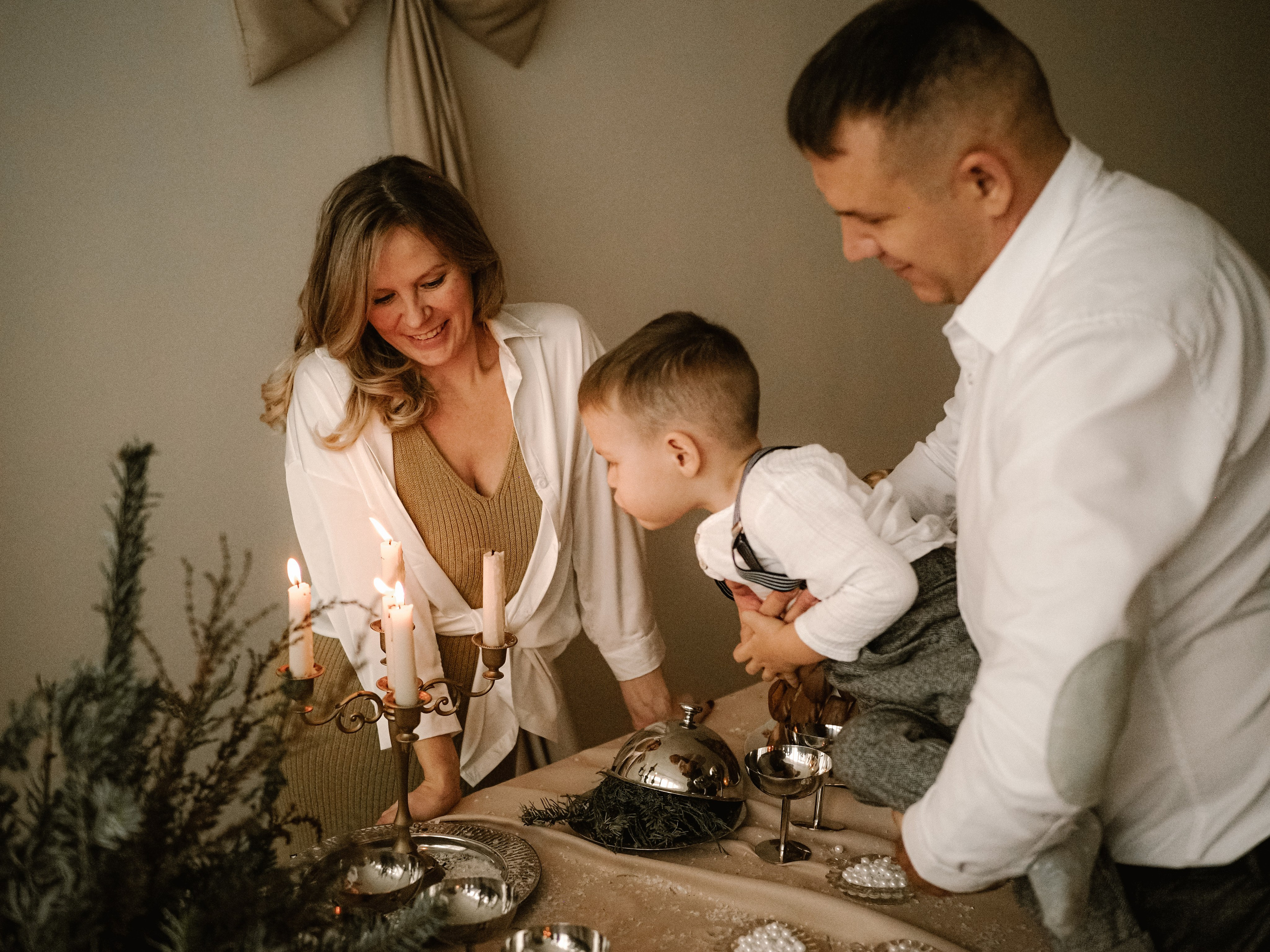 Если фото у елочки, то вот так. Фотограф Рязань. Семейный Свадебный фотограф